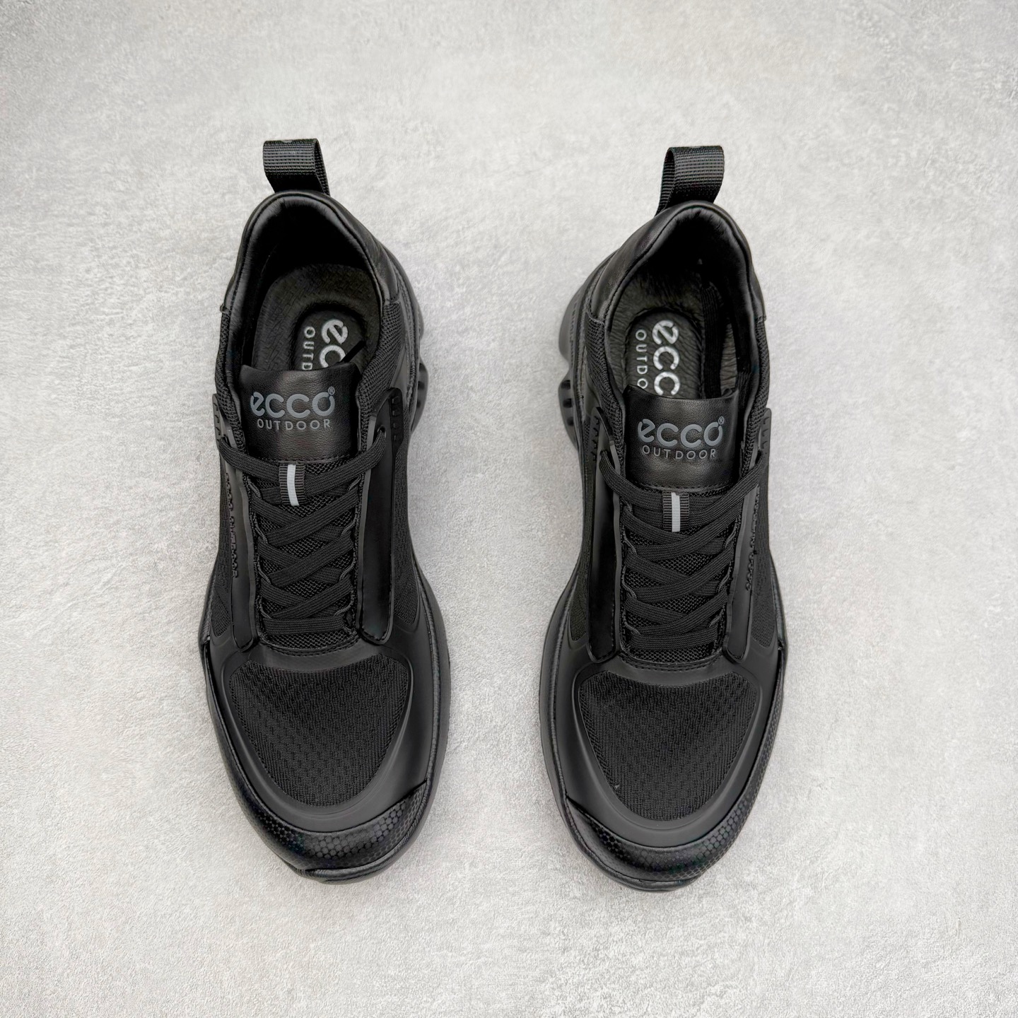 图片[2]-ECCO爱步老爹鞋男士夏季新款 飞织网面百搭潮流户外运动鞋 健步BIOM系列新款 全新的轻量发泡底材与直接注塑橡胶大底相结合 柔软舒适，轻量回弹，脚感更轻盈 鞋面采用GORE-TEX飞织网面与牛皮相结合 给你贴心透气呵护 自然律动科技 符合人体工学鞋楦 贴近足部天然形态 橡胶大底，抓地力强，具有良好的耐磨性 轻盈自如 适跑畅练 尺码：38 39 40 41 42 43 44 （皮鞋码）-选品中心
