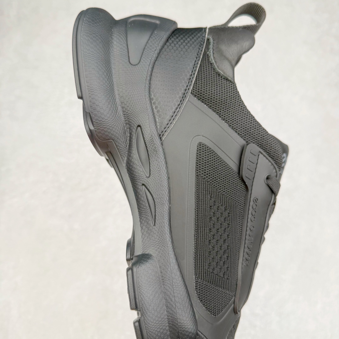 图片[6]-ECCO爱步老爹鞋男士夏季新款 飞织网面百搭潮流户外运动鞋 健步BIOM系列新款 全新的轻量发泡底材与直接注塑橡胶大底相结合 柔软舒适，轻量回弹，脚感更轻盈 鞋面采用GORE-TEX飞织网面与牛皮相结合 给你贴心透气呵护 自然律动科技 符合人体工学鞋楦 贴近足部天然形态 橡胶大底，抓地力强，具有良好的耐磨性 轻盈自如 适跑畅练 尺码：38 39 40 41 42 43 44 （皮鞋码）-选品中心