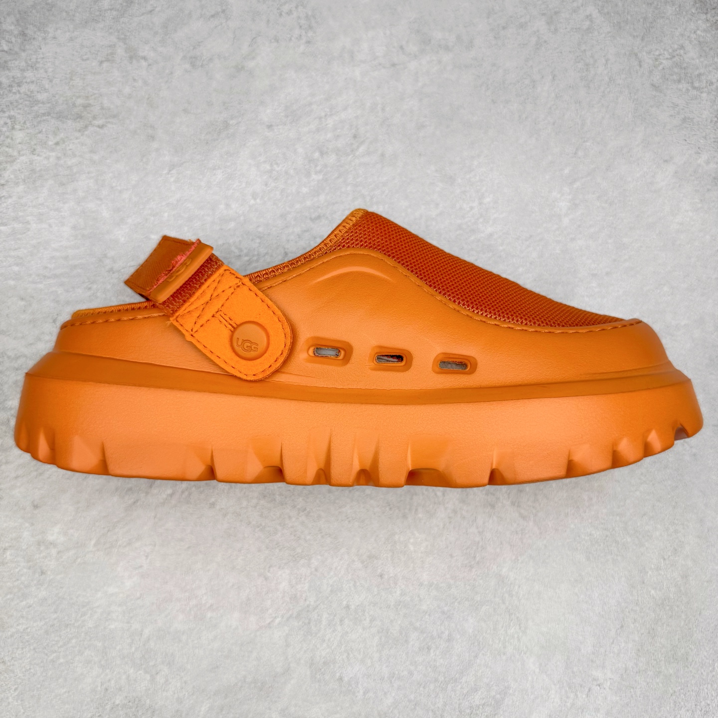 ＃SP原厂 UGG 5188 Tasman Lug 绒面革圆头轻盈低帮生活休闲鞋凉鞋 全鞋采用ZP同厂 隆丰A级澳洲进口羊皮毛一体 品牌代工厂生产线 完全遵循ZP工艺流程 代工厂原厂版师 秉承无原鞋不开发选择 注重每一处细节 市面最正版型 TREADLITE\\\