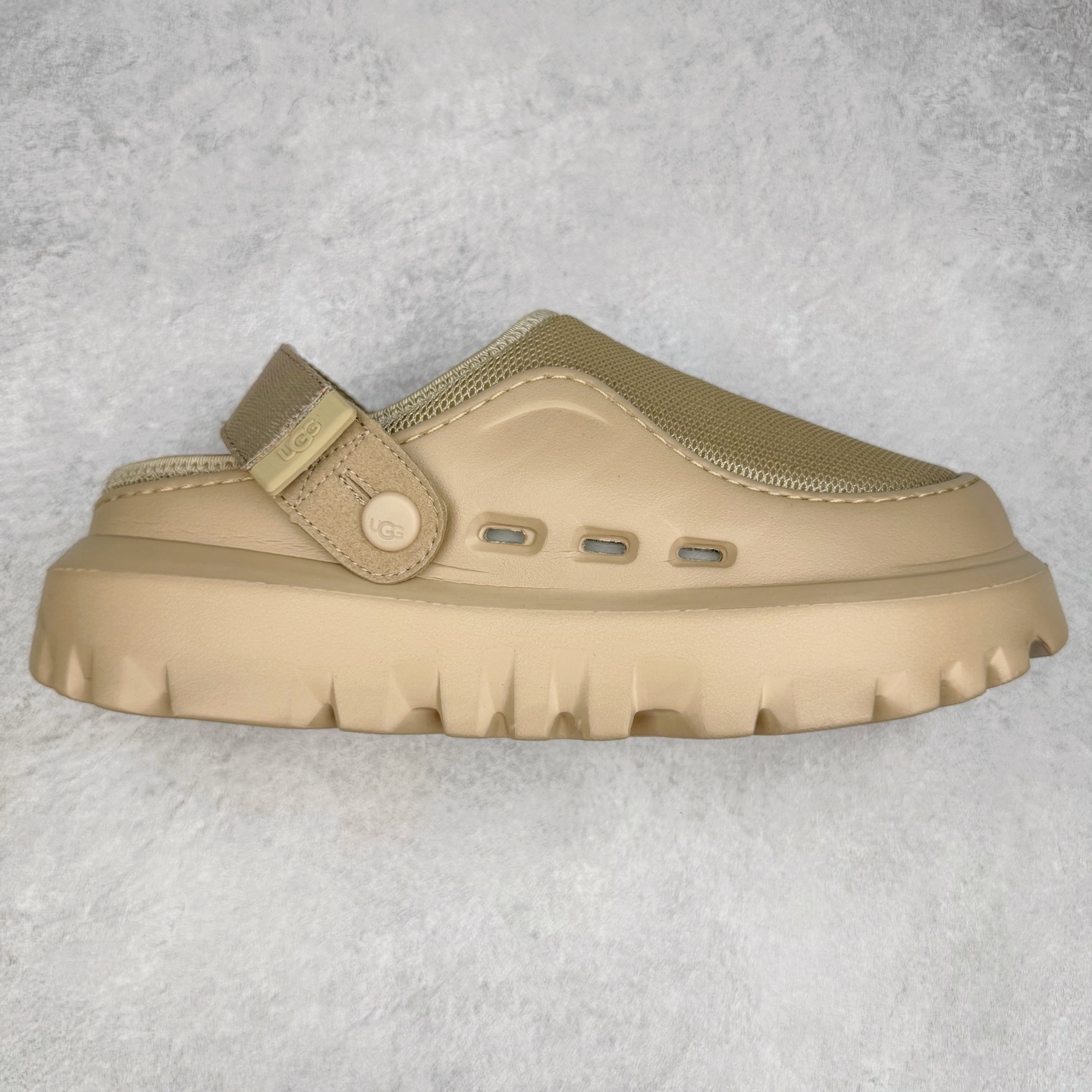 ＃SP原厂 UGG 5188 Tasman Lug 绒面革圆头轻盈低帮生活休闲鞋凉鞋 全鞋采用ZP同厂 隆丰A级澳洲进口羊皮毛一体 品牌代工厂生产线 完全遵循ZP工艺流程 代工厂原厂版师 秉承无原鞋不开发选择 注重每一处细节 市面最正版型 TREADLITE\\\”轻翼\\\”科技外底 轻便/耐用/柔韧/桩型【售后郑重承诺】一个月内若出现重大脱胶/断底等质量问题 直接为您换新！尺码：35 36 37 38 39 40-选品中心