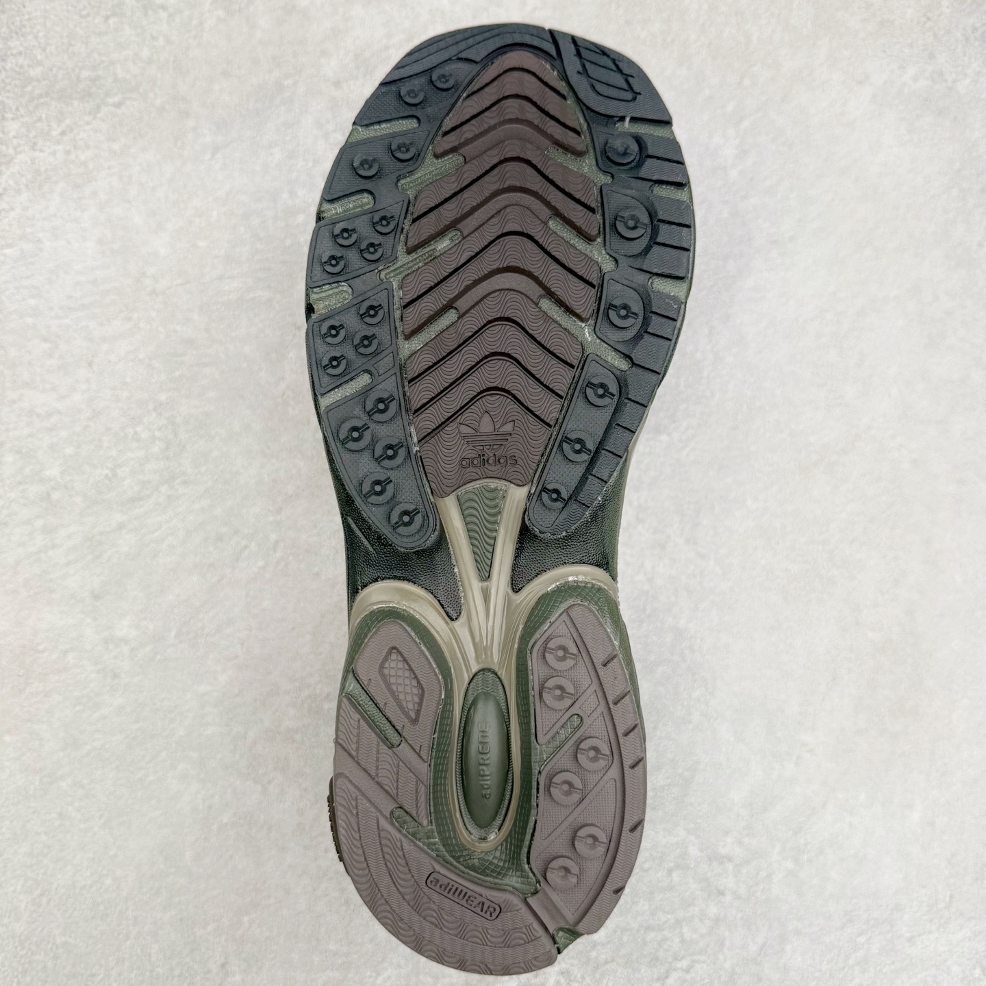 图片[9]-SFTM x AD Originals ADISTAR CUSHION 联名复古舒适防滑耐磨低帮生活休闲鞋 JR8045实拍调校N版已经零色差零失真 百分百还原实物色彩所见即所得 不存在货不对板色差等低级问题 选购参考实物拍摄 不混卖不参货 只用心做好货严格选品 承诺混一赔十 尺码：36 36.5 37.5 38 38.5 39 40 40.5 41 42 42.5 43 44 44.5 45-选品中心