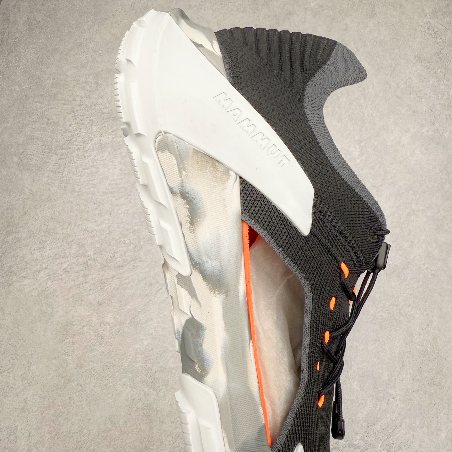 图片[6]-MAMMUT猛犸象 Hueco Knit 2 登山靴多功能鞋履 独立私模 顶级复刻百分百还原# 应用BASE FIT 2.0专利技术 拥有优越的抓地力、护趾力和运动缓冲功能 可折叠鞋跟 透气针织鞋面 适合春夏与初秋季节的设计 即刻\\\”履\\\”行出发 尺码：36 36.5 37.5 38 38.5 39 40 40.5 41 42 42.5 43 44 44.5 45 46-选品中心