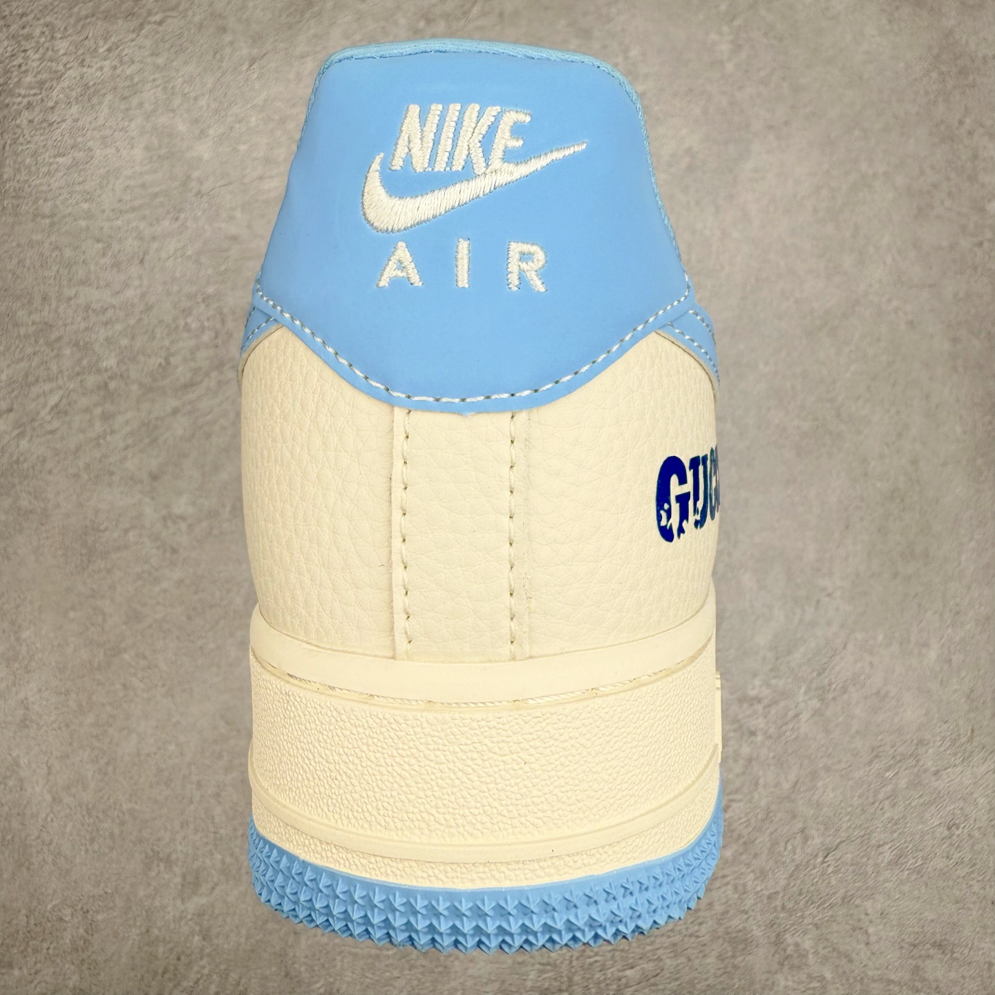 图片[8]-NK Air Force 1´07 Low 空军一号低帮百搭休闲运动板鞋 DF0188-067 柔软、弹性十足的缓震性能和出色的中底设计 横跨复古与现代的外型结合 造就出风靡全球 三十多年的Force 1 直到今天还深受青睐 实拍调校N版已经零色差零失真 百分百还原实物色彩所见即所得 不存在货不对板色差等低级问题 选购参考实物拍摄 不混卖不参货 只用心做好货严格选品 承诺混一赔十 尺码：36 36.5 37.5 38 38.5 39 40 40.5 41 42 42.5 43 44 44.5 45-选品中心