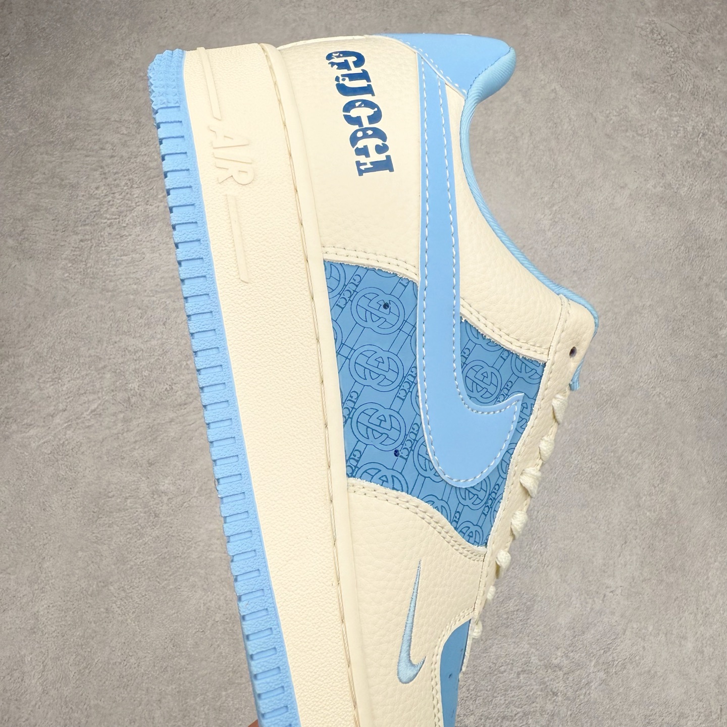 图片[6]-NK Air Force 1´07 Low 空军一号低帮百搭休闲运动板鞋 DF0188-067 柔软、弹性十足的缓震性能和出色的中底设计 横跨复古与现代的外型结合 造就出风靡全球 三十多年的Force 1 直到今天还深受青睐 实拍调校N版已经零色差零失真 百分百还原实物色彩所见即所得 不存在货不对板色差等低级问题 选购参考实物拍摄 不混卖不参货 只用心做好货严格选品 承诺混一赔十 尺码：36 36.5 37.5 38 38.5 39 40 40.5 41 42 42.5 43 44 44.5 45-选品中心