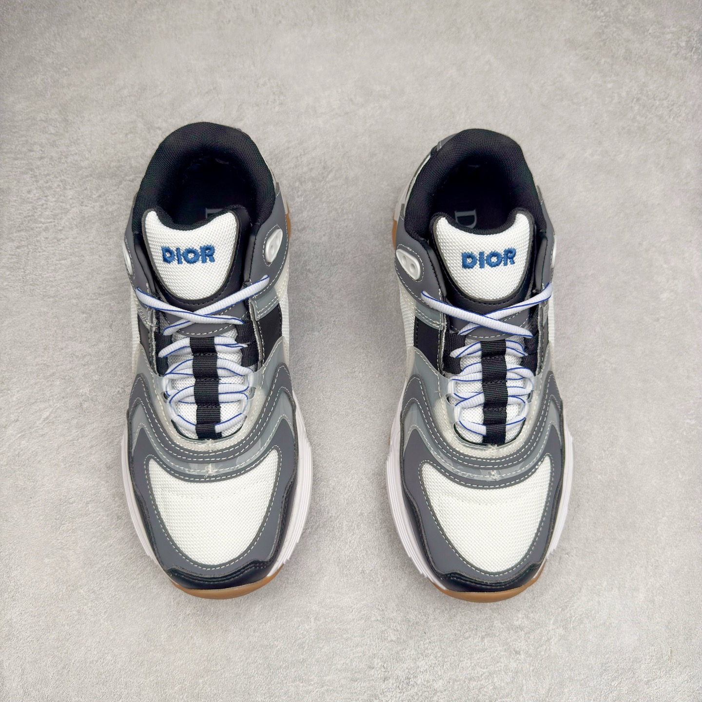 图片[2]-DIOR迪奥CD1低帮运动休闲鞋 鞋舌饰以“DIOR”标志，搭配轻盈的橡胶鞋底。鞋面采用透气网面，夏季必备单品 可与各式休闲或运动单品随心搭配。尺码：40 41 42 43 44 45-选品中心