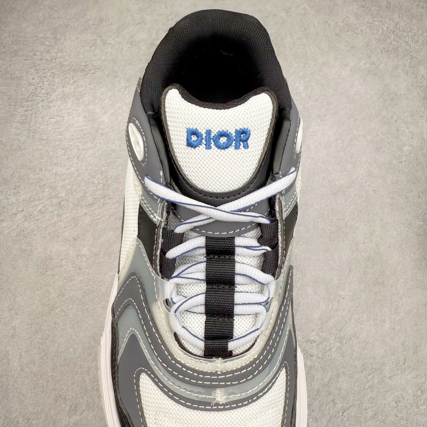 图片[5]-DIOR迪奥CD1低帮运动休闲鞋 鞋舌饰以“DIOR”标志，搭配轻盈的橡胶鞋底。鞋面采用透气网面，夏季必备单品 可与各式休闲或运动单品随心搭配。尺码：40 41 42 43 44 45-选品中心