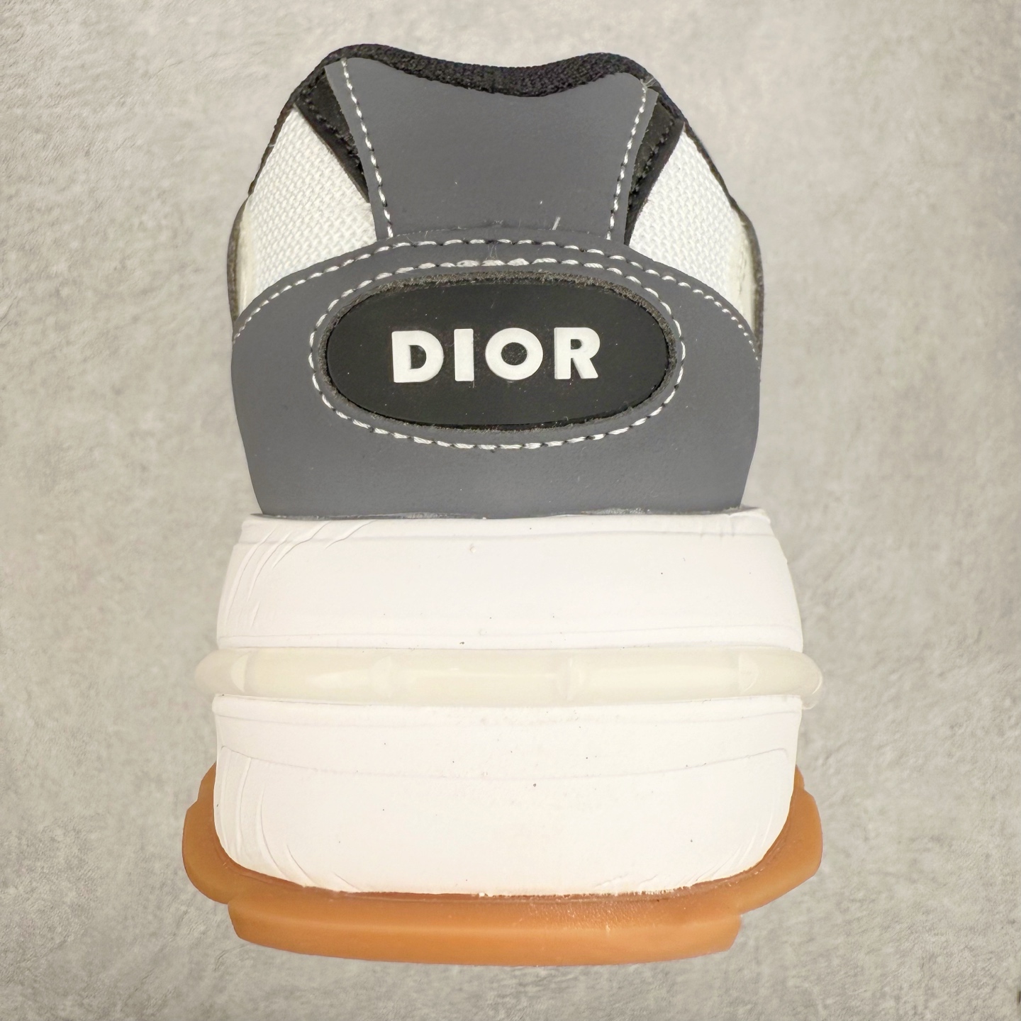 图片[8]-DIOR迪奥CD1低帮运动休闲鞋 鞋舌饰以“DIOR”标志，搭配轻盈的橡胶鞋底。鞋面采用透气网面，夏季必备单品 可与各式休闲或运动单品随心搭配。尺码：40 41 42 43 44 45-选品中心