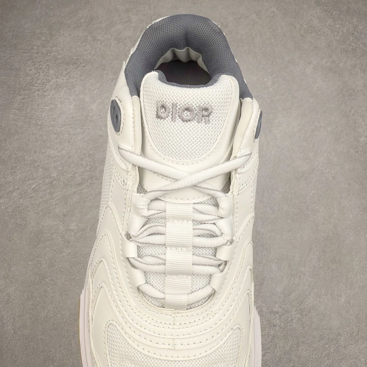 图片[5]-DIOR迪奥CD1低帮运动休闲鞋 鞋舌饰以“DIOR”标志，搭配轻盈的橡胶鞋底。鞋面采用透气网面，夏季必备单品 可与各式休闲或运动单品随心搭配。尺码：40 41 42 43 44 45-选品中心