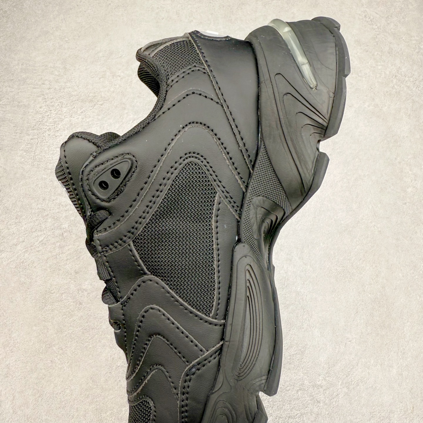 图片[7]-DIOR迪奥CD1低帮运动休闲鞋 鞋舌饰以“DIOR”标志，搭配轻盈的橡胶鞋底。鞋面采用透气网面，夏季必备单品 可与各式休闲或运动单品随心搭配。尺码：40 41 42 43 44 45-选品中心