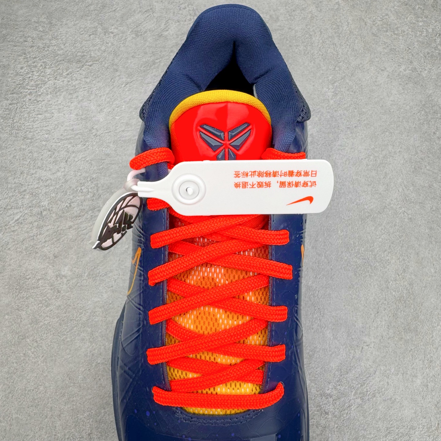 图片[5]-＃灭世/Max Caitlin Clark x Nike Kobe 5 Protro “Indiana Fever” 科比5代克拉克森联名蓝色 IM3207-400 灭世海外球员版 搭载最高工艺标准 版型 外观 细节 用料 不同于市场主流货品 拒绝杀猪套牌纯原套路 欢迎对比品鉴 外观升级点：鞋头冲孔 后跟海绵填充 飞线质感 碳板纹理 纸板对位 悉数升级对标ZP 用料升级点：前掌气垫➕后掌马蹄zoom（增配）澎湃脚感 完美解决正品后掌泡棉衰减问题 版型尺码升级：海外球员版 前掌包裹提升 尺码增加US13 47.5码 适配 职业球员 灭世纯原海外球员版『质 价 比』拉满 拳打杀猪纯原 脚踢一眼假通货 高端外贸渠道口碑爆炸 尺码：39 40 40.5 41 42 42.5 43 44 44.5 45 46 47.5-选品中心