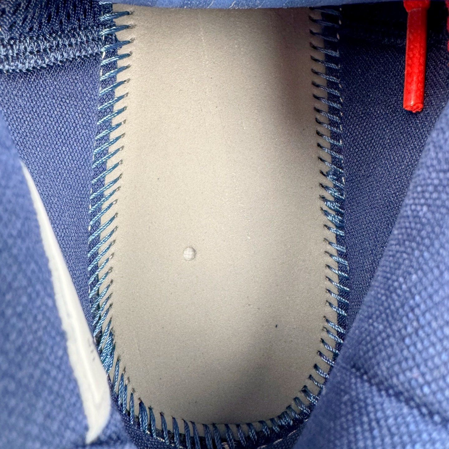 图片[21]-＃灭世/Max Caitlin Clark x Nike Kobe 5 Protro “Indiana Fever” 科比5代克拉克森联名蓝色 IM3207-400 灭世海外球员版 搭载最高工艺标准 版型 外观 细节 用料 不同于市场主流货品 拒绝杀猪套牌纯原套路 欢迎对比品鉴 外观升级点：鞋头冲孔 后跟海绵填充 飞线质感 碳板纹理 纸板对位 悉数升级对标ZP 用料升级点：前掌气垫➕后掌马蹄zoom（增配）澎湃脚感 完美解决正品后掌泡棉衰减问题 版型尺码升级：海外球员版 前掌包裹提升 尺码增加US13 47.5码 适配 职业球员 灭世纯原海外球员版『质 价 比』拉满 拳打杀猪纯原 脚踢一眼假通货 高端外贸渠道口碑爆炸 尺码：39 40 40.5 41 42 42.5 43 44 44.5 45 46 47.5-选品中心