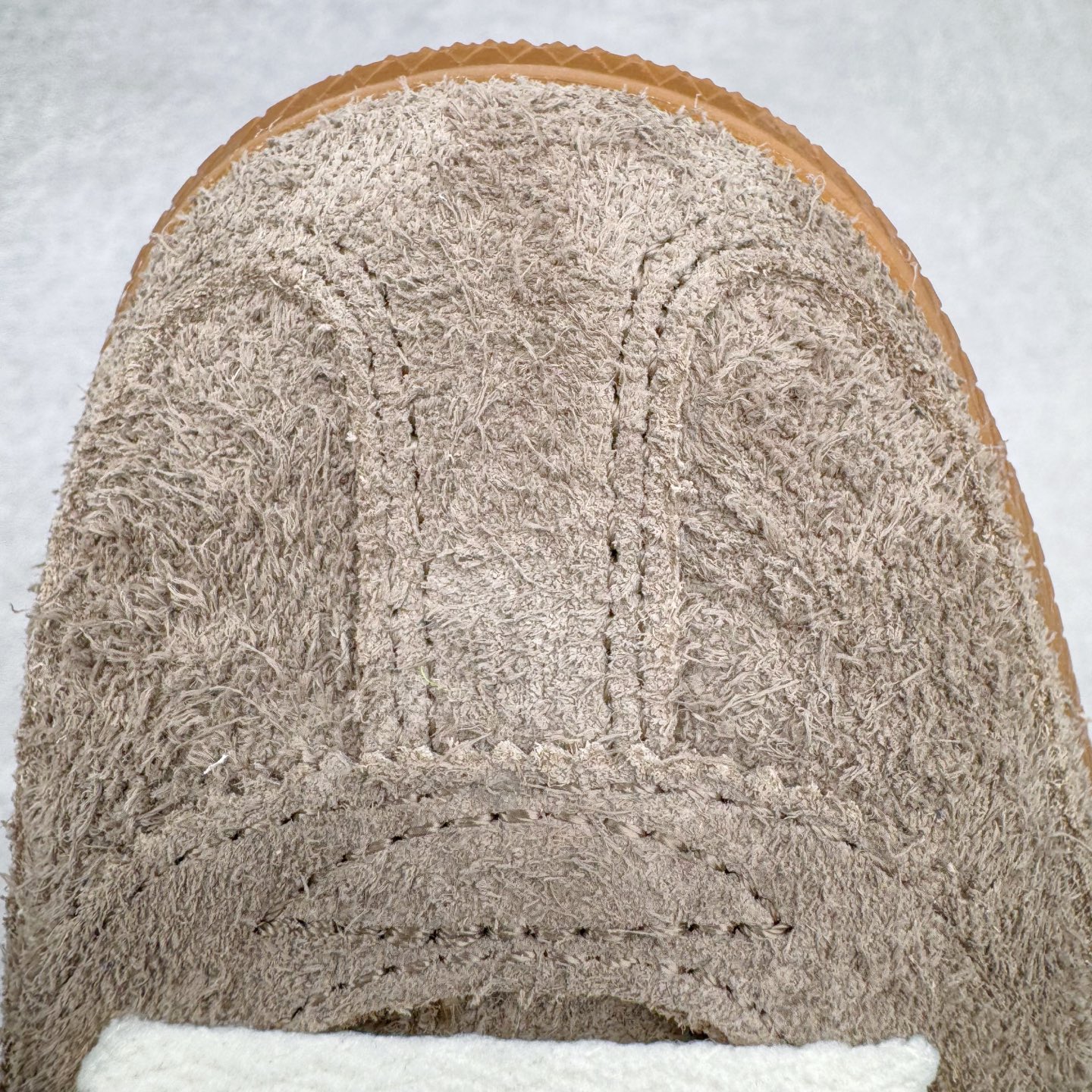 图片[15]-＃S2纯原 AD Originals Handball SPZL 手球运动员系列百搭休闲运动板鞋 IF6490 口碑大厂出品 品控大底版型不断改良更新 原厂皮料 原装过验内外标加持 全套原纸板楦头开发 确保原汁原味 完美呈现桑巴版型 一比一鞋头弧度高度鞋身弧度 数据细节工艺流程均保持一致 这款来自阿迪达斯的这款HANDBALL SPZL前身是一双手球运动鞋 这一次拿来复刻 所以鞋面的主要色彩选用了黑色 鞋面外侧除了Spezial字母之外还有三叶草标志 Handball SPZL作为复古手球训练鞋与作为室内足球鞋的Samba有着异曲同工之处 但是质感更为出众的鞋身以及丰富的配色选择比起Samba来讲可以说是更胜一筹了 尺码：36 36⅔ 37⅓ 38 38⅔ 39⅓ 40 40⅔ 41⅓ 42 42⅔ 43⅓ 44 45-选品中心