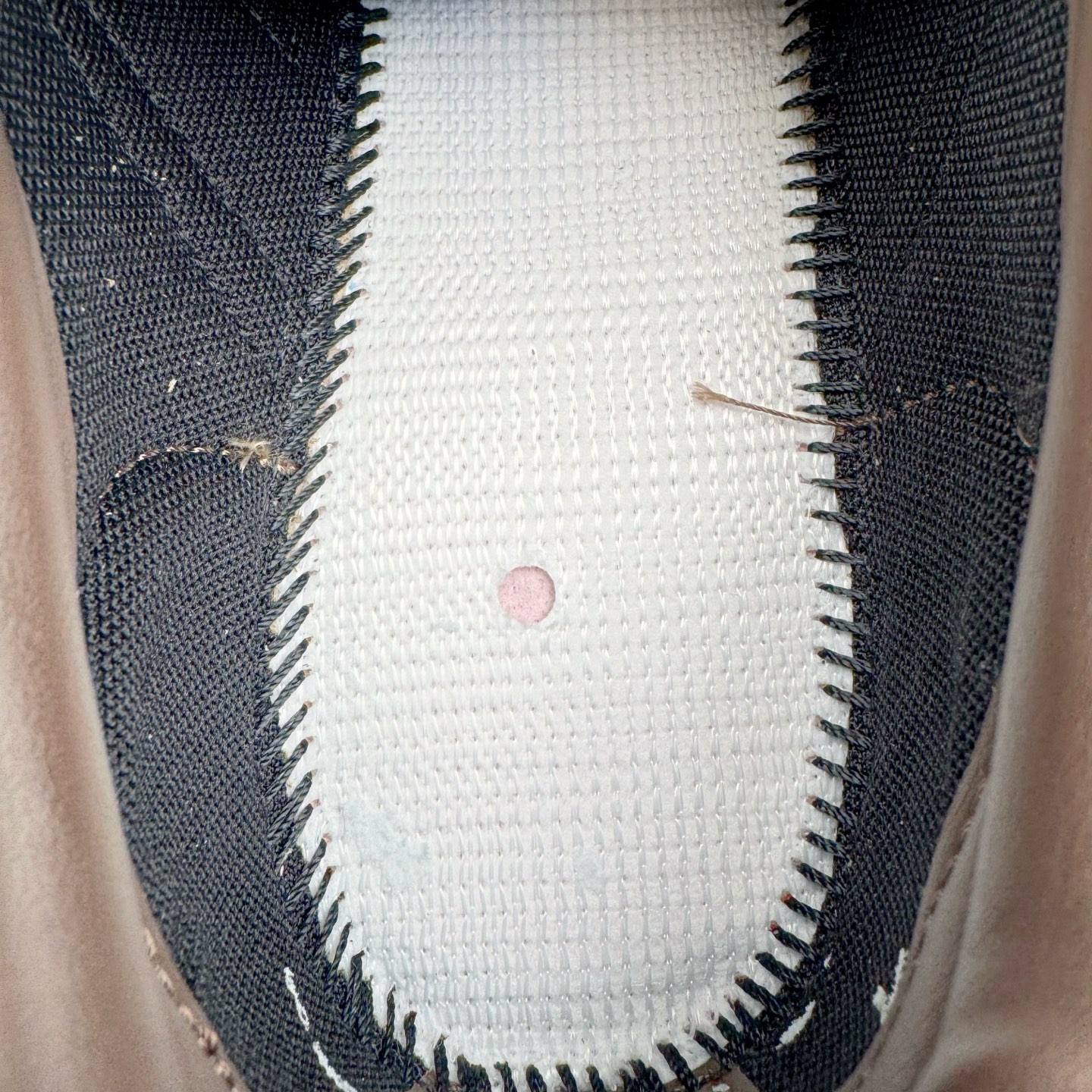 图片[10]-＃S2纯原 AD Originals Handball SPZL 手球运动员系列百搭休闲运动板鞋 IF6490 口碑大厂出品 品控大底版型不断改良更新 原厂皮料 原装过验内外标加持 全套原纸板楦头开发 确保原汁原味 完美呈现桑巴版型 一比一鞋头弧度高度鞋身弧度 数据细节工艺流程均保持一致 这款来自阿迪达斯的这款HANDBALL SPZL前身是一双手球运动鞋 这一次拿来复刻 所以鞋面的主要色彩选用了黑色 鞋面外侧除了Spezial字母之外还有三叶草标志 Handball SPZL作为复古手球训练鞋与作为室内足球鞋的Samba有着异曲同工之处 但是质感更为出众的鞋身以及丰富的配色选择比起Samba来讲可以说是更胜一筹了 尺码：36 36⅔ 37⅓ 38 38⅔ 39⅓ 40 40⅔ 41⅓ 42 42⅔ 43⅓ 44 45-选品中心