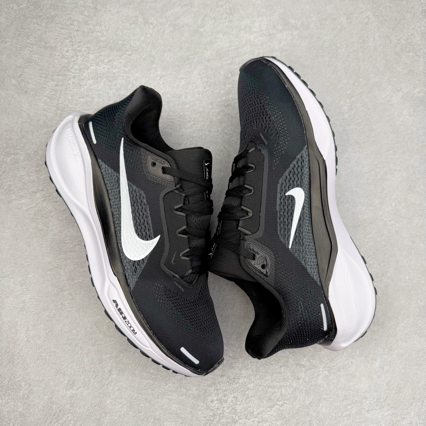 图片[3]-＃特价福利 NK Zoom Pegasus 飞马41代马拉松系列网面透气缓震疾速跑鞋 拥有 Zoom Air 一如既往的稳定感和流畅感 鞋面采用工程网眼设计 为特定高热区域营造出色透气性 进一步增加鞋面的穿孔数量 让足部能够快速散热 中足搭配 Flywire 飞线 在高速运动时营造舒适稳定的贴合感 内置Zoon气垫加持 动力十足 尺码：36 36.5 37.5 38 38.5 39 40 40.5 41 42 42.5 43 44 45-选品中心