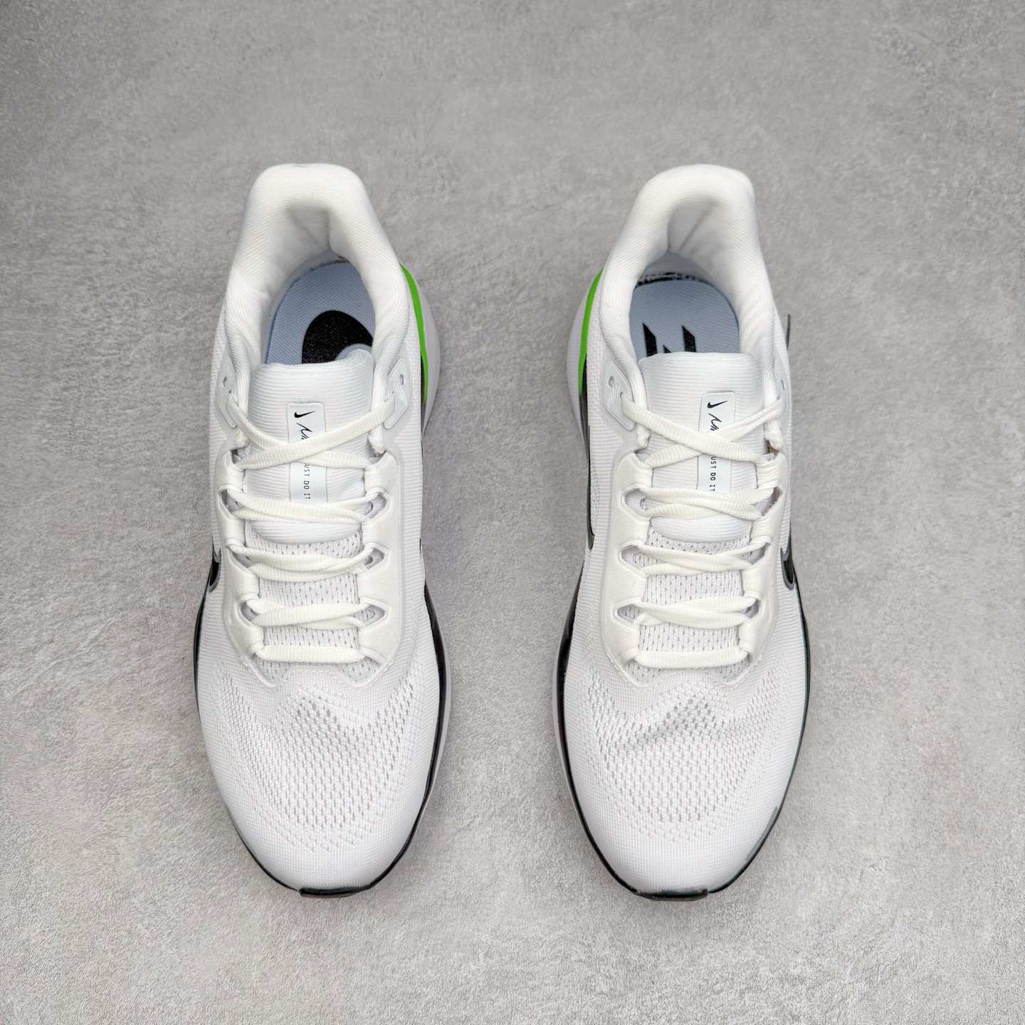 图片[2]-＃特价福利 NK Zoom Pegasus 飞马41代马拉松系列网面透气缓震疾速跑鞋 拥有 Zoom Air 一如既往的稳定感和流畅感 鞋面采用工程网眼设计 为特定高热区域营造出色透气性 进一步增加鞋面的穿孔数量 让足部能够快速散热 中足搭配 Flywire 飞线 在高速运动时营造舒适稳定的贴合感 内置Zoon气垫加持 动力十足 尺码：36 36.5 37.5 38 38.5 39 40 40.5 41 42 42.5 43 44 45-选品中心