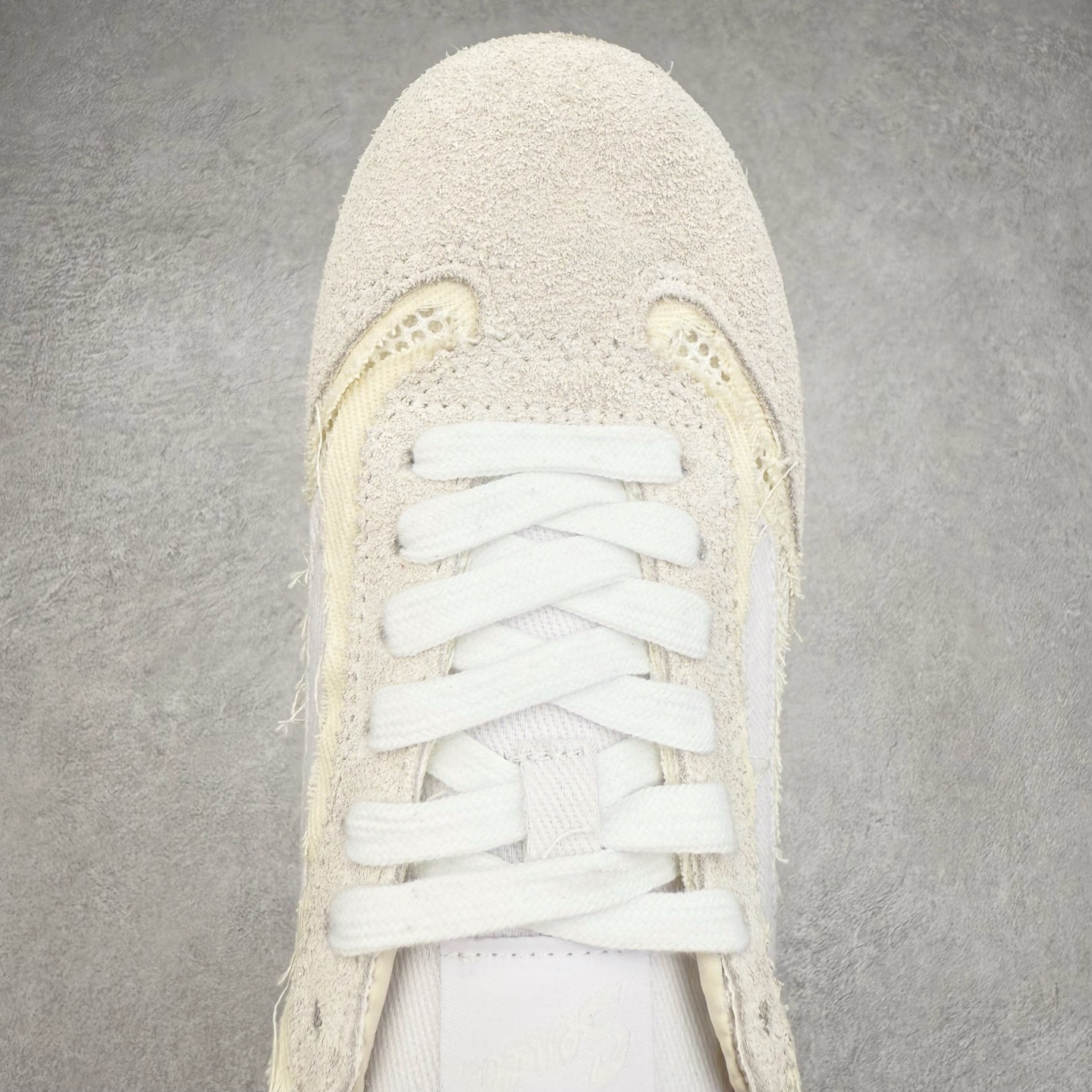 图片[4]-Vans Super Lowpro TDC系列 踩上全新 Vans Super LowPro 复古薄底鞋👣 长绒麂皮拼接粗粝毛边牛仔布，亮出你的反叛玩心 舒适脚感加持，全天不喊累，轻轻松松跑进风里💨 侧边透气网眼鞋面，夏日citywalk更 Chill～ 货号：VN000EFQCJK 货号：VN000EFQCJ7 尺码：35 36 36.5 37 38 38.5 39 40 40.5 41 42 42.5 43 44 45-选品中心