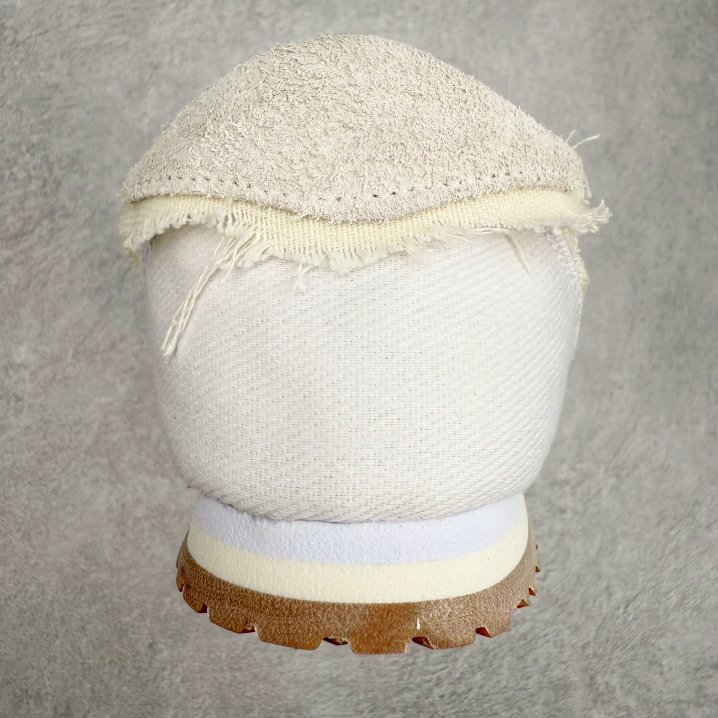 图片[8]-Vans Super Lowpro TDC系列 踩上全新 Vans Super LowPro 复古薄底鞋👣 长绒麂皮拼接粗粝毛边牛仔布，亮出你的反叛玩心 舒适脚感加持，全天不喊累，轻轻松松跑进风里💨 侧边透气网眼鞋面，夏日citywalk更 Chill～ 货号：VN000EFQCJK 货号：VN000EFQCJ7 尺码：35 36 36.5 37 38 38.5 39 40 40.5 41 42 42.5 43 44 45-选品中心