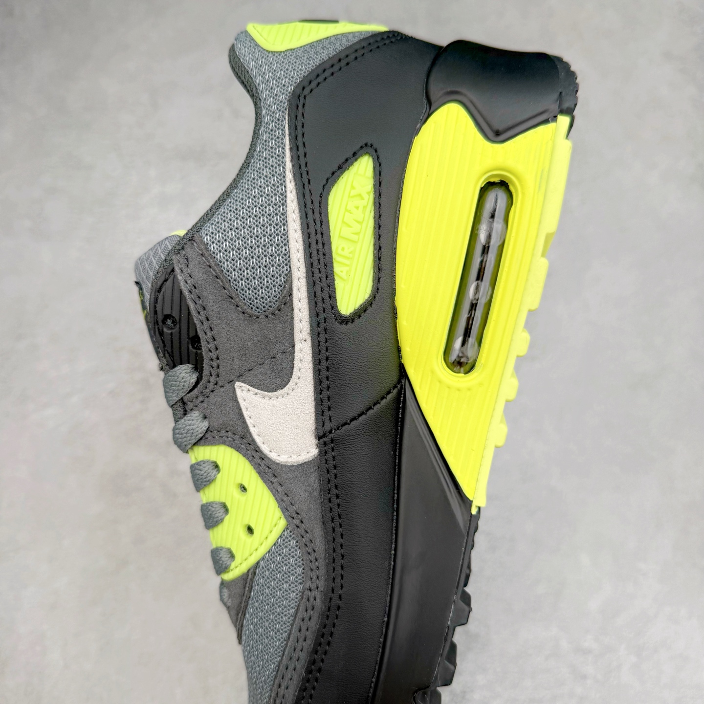 图片[7]-＃MX版 NK Air MAX 90 气垫复古减震跑步鞋 DM0029-012 经典重温 独家陆续补货 外单专供大厂出品 品质稳定 一百余色 终端操作 Air Max 90于1990年推出 来自Air Max系列 在Air Max 1的基础上改进而得 增加了气垫面积 外型上也更为流线 最特別的就是加入了菱纹塑胶嵌板 为Air Max 90增添了许多潮流气息 皮革鞋面 造就出色耐穿性和支撑力 Max Air缓震配置搭配泡棉中底 令Air Max 90轻盈而舒适 华夫格橡胶外底 铸就Air Max 90非凡的抓地力 而Air Max 90不仅是一双跑鞋 它成功跨越了时间的演进 成为了球鞋文化与潮流圈中最熟为人知的鞋款之一 尺码：36 36.5 37.5 38 38.5 39 40 40.5 41 42 42.5 43 44 44.5 45-选品中心