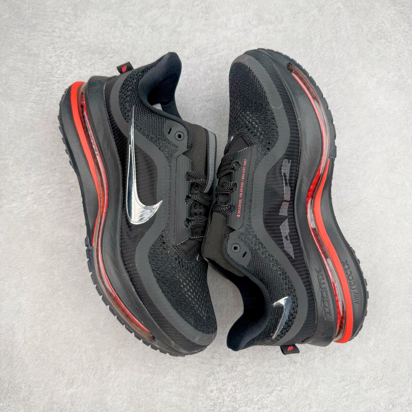 图片[3]-＃纯原 NK Pegasus Premium 飞马全掌气垫跑步运动鞋 HQ2592-003 气垫的究极进化 NIKE 2025S 新王炸 • 在特有Air科技加持下，耐克带来全新Pegasus Premium。这款跑鞋在传承耐克飞马（Pegasus）系列标志性的缓震功能的同时，将首次搭载耐克的塑型可视化Air Zoom气垫单元。• 塑型Air Zoom气垫单元贴合脚部的自然轮廓，帮助跑者在从后跟到脚趾的过渡中能够有效传递力量，带来一种前所未有的轻盈、顺畅回馈体验。中底采用ZoomX泡绵，后跟则使用ReactX泡绵，为跑者提供稳定流畅的推进感。• 塑型可视化Air Zoom气垫单元和精心配置的泡绵组合，让Pegasus Premium成为耐克飞马系列中颇具能量回馈的鞋款。• 全新Pegasus Premium不仅展示了耐克势头强劲的创新周期，证明了其特有的Air科技的强大实力，更体现了耐克倾听和服务运动员的能力。尺码：36 36.5 37.5 38 38.5 39 40 40.5 41 42 42.5 43 44 44.5 45-选品中心