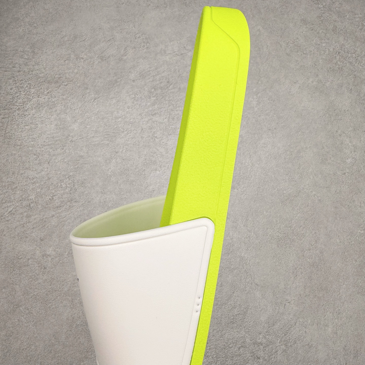 图片[7]-＃HP Arcteryx SYLAN 始祖鸟舒适防滑防磨一字拖鞋 男女同款 Arcteryx中文名始祖鸟 加拿大户外服饰品牌 1989年创立于加拿大温哥华 始祖鸟来自加拿大海岸山脉 植根高山的专业户外品牌 始终秉承对精湛设计和工艺孜孜以求的准则 从1989年创立至今 Arcteryx始终不断在产品设计与做工上不惜工本 以满足始祖鸟的标准 品质、设计以及精简的理念造就了其良好的性能 并能满足严苛环境下的使用需求 尺码：39 40 41 42 43 44 45-选品中心