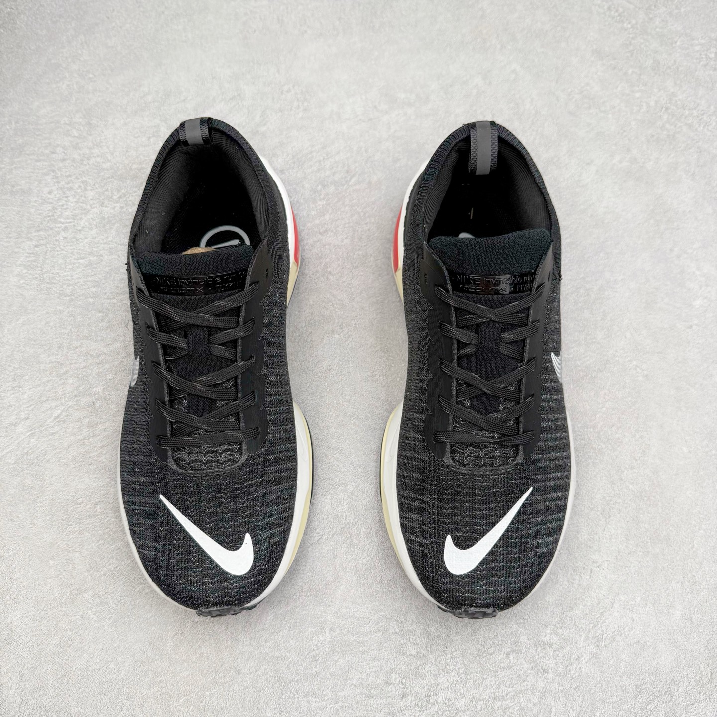 图片[2]-＃福利特价 NK ZoomX Invincible Run Flyknit FK3 不可战胜3代系列轻量飞织低帮休闲运动慢跑鞋 此鞋专为短跑运动员而生 是为 5 至 10 公里距离的赛事和训练打造 整体设计采用流线型的轻质工程网眼材质构成鞋面 并与其他 Running 旗舰鞋款同样搭载全脚掌 ZoomX 缓冲中底 搭配 Pebax 物料与橡胶外底 ZoomX StreakFly 首发配色以Prototype呈现 其灵感是来自开发期间的磨损测试 透过编号的标记与内侧的预期跑步距离突出研发过程 尺码：36 36.5 37.5 38 38.5 39 40 40.5 41 42 42.5 43 44 44.5 45-选品中心