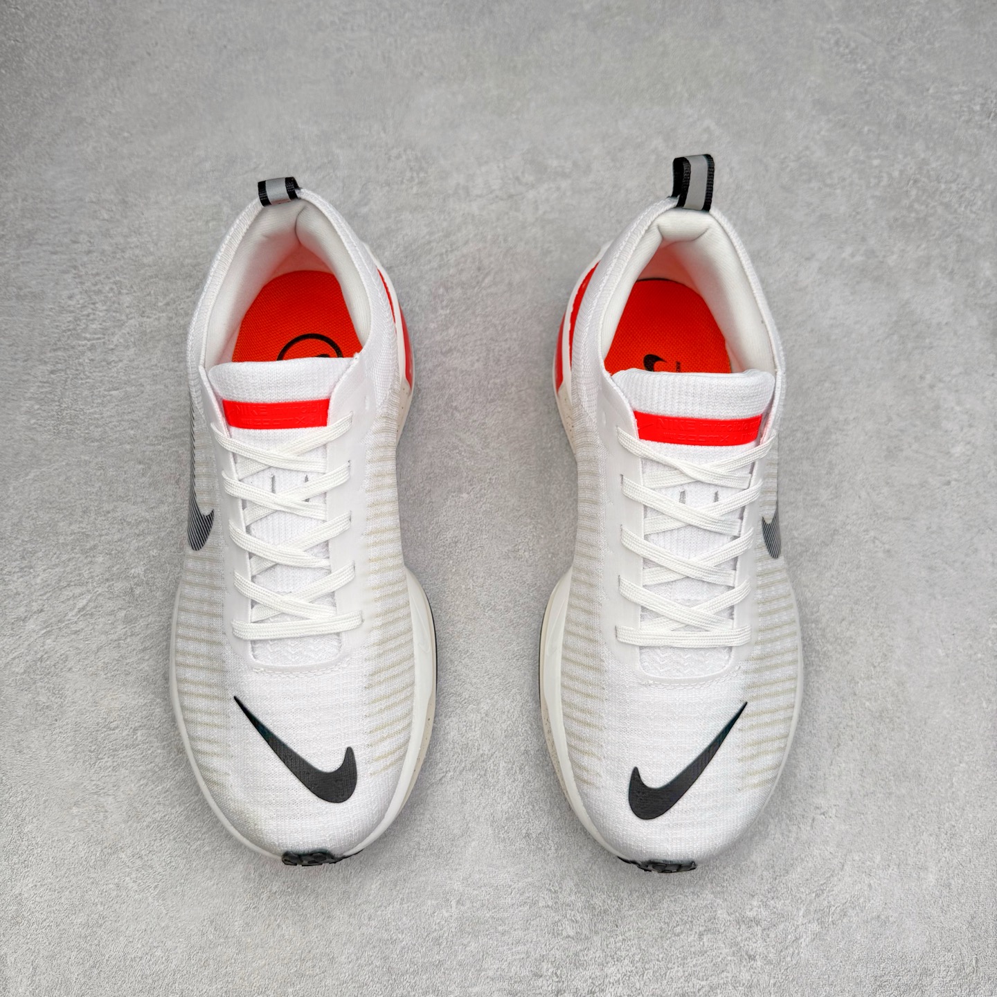 图片[2]-＃福利特价 NK ZoomX Invincible Run Flyknit FK3 不可战胜3代系列轻量飞织低帮休闲运动慢跑鞋 此鞋专为短跑运动员而生 是为 5 至 10 公里距离的赛事和训练打造 整体设计采用流线型的轻质工程网眼材质构成鞋面 并与其他 Running 旗舰鞋款同样搭载全脚掌 ZoomX 缓冲中底 搭配 Pebax 物料与橡胶外底 ZoomX StreakFly 首发配色以Prototype呈现 其灵感是来自开发期间的磨损测试 透过编号的标记与内侧的预期跑步距离突出研发过程 尺码：36 36.5 37.5 38 38.5 39 40 40.5 41 42 42.5 43 44 44.5 45-选品中心