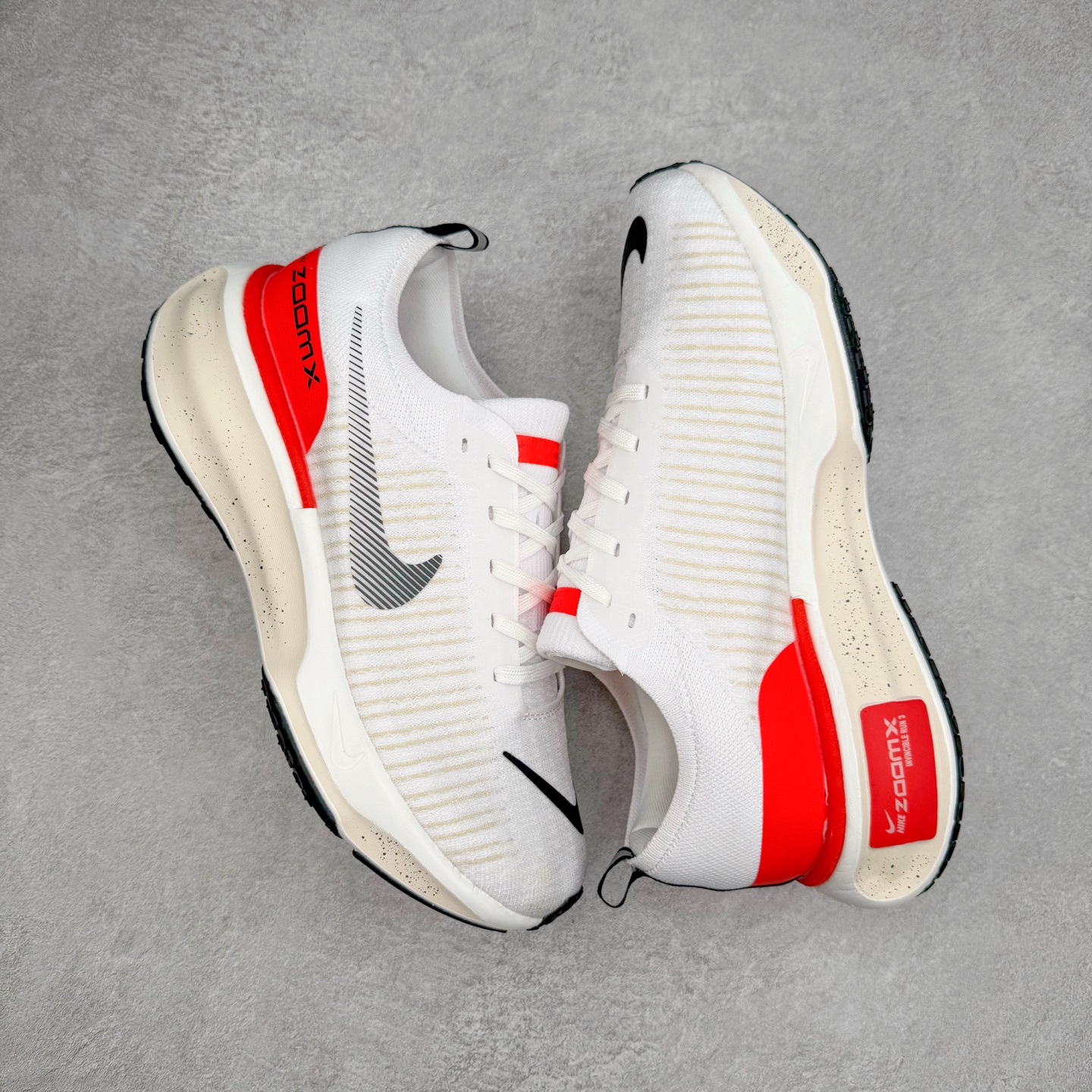 图片[3]-＃福利特价 NK ZoomX Invincible Run Flyknit FK3 不可战胜3代系列轻量飞织低帮休闲运动慢跑鞋 此鞋专为短跑运动员而生 是为 5 至 10 公里距离的赛事和训练打造 整体设计采用流线型的轻质工程网眼材质构成鞋面 并与其他 Running 旗舰鞋款同样搭载全脚掌 ZoomX 缓冲中底 搭配 Pebax 物料与橡胶外底 ZoomX StreakFly 首发配色以Prototype呈现 其灵感是来自开发期间的磨损测试 透过编号的标记与内侧的预期跑步距离突出研发过程 尺码：36 36.5 37.5 38 38.5 39 40 40.5 41 42 42.5 43 44 44.5 45-选品中心