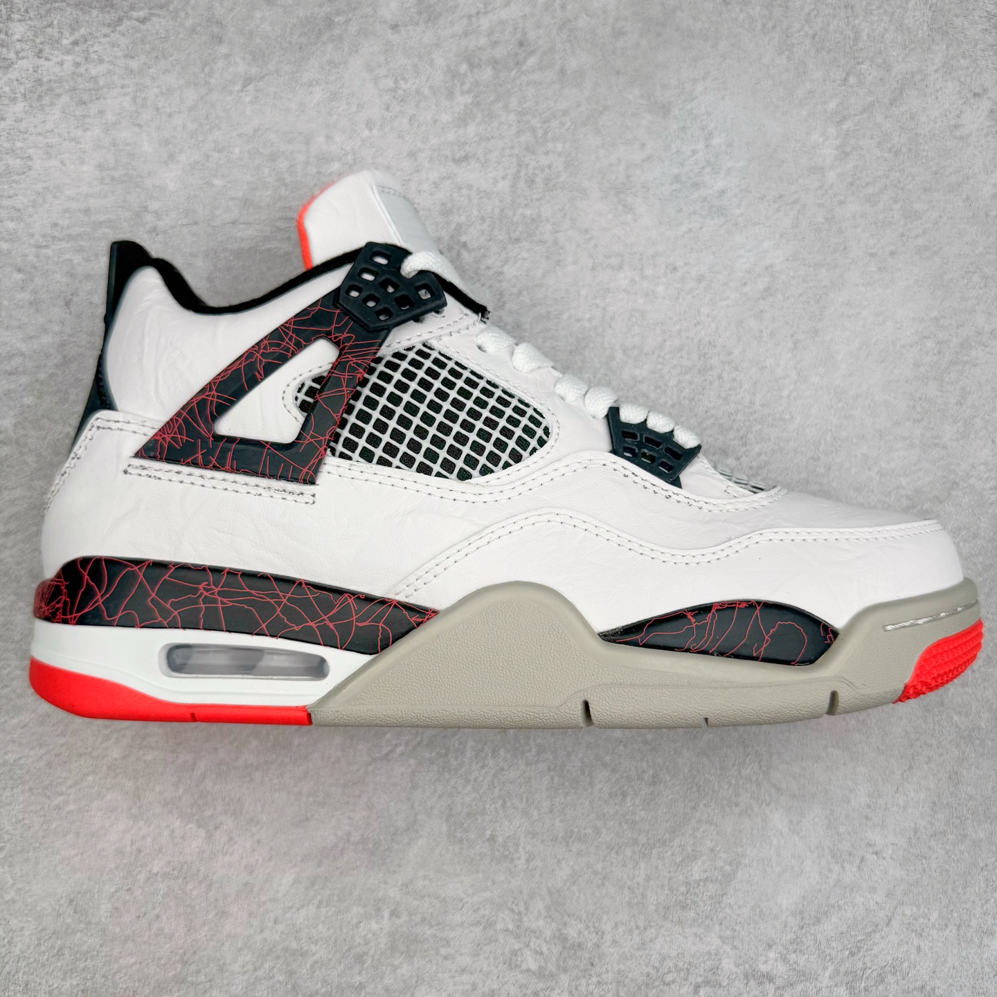 图片[8]-＃S版特价福利 Air Jordan AJ4 Retro 系列 大厂出品 原纸板楦头开发 完美鞋型匹配公司货 正确TPU鞋舌锁扣 乳胶鞋垫 最新原厂底模 大底卡色咬花完美 鞋柜必备鞋款 终端现货供应 尺码：36 36.5 37.5 38 38.5 39 40 40.5 41 42 42.5 43 44 44.5 45 46 47.5-选品中心