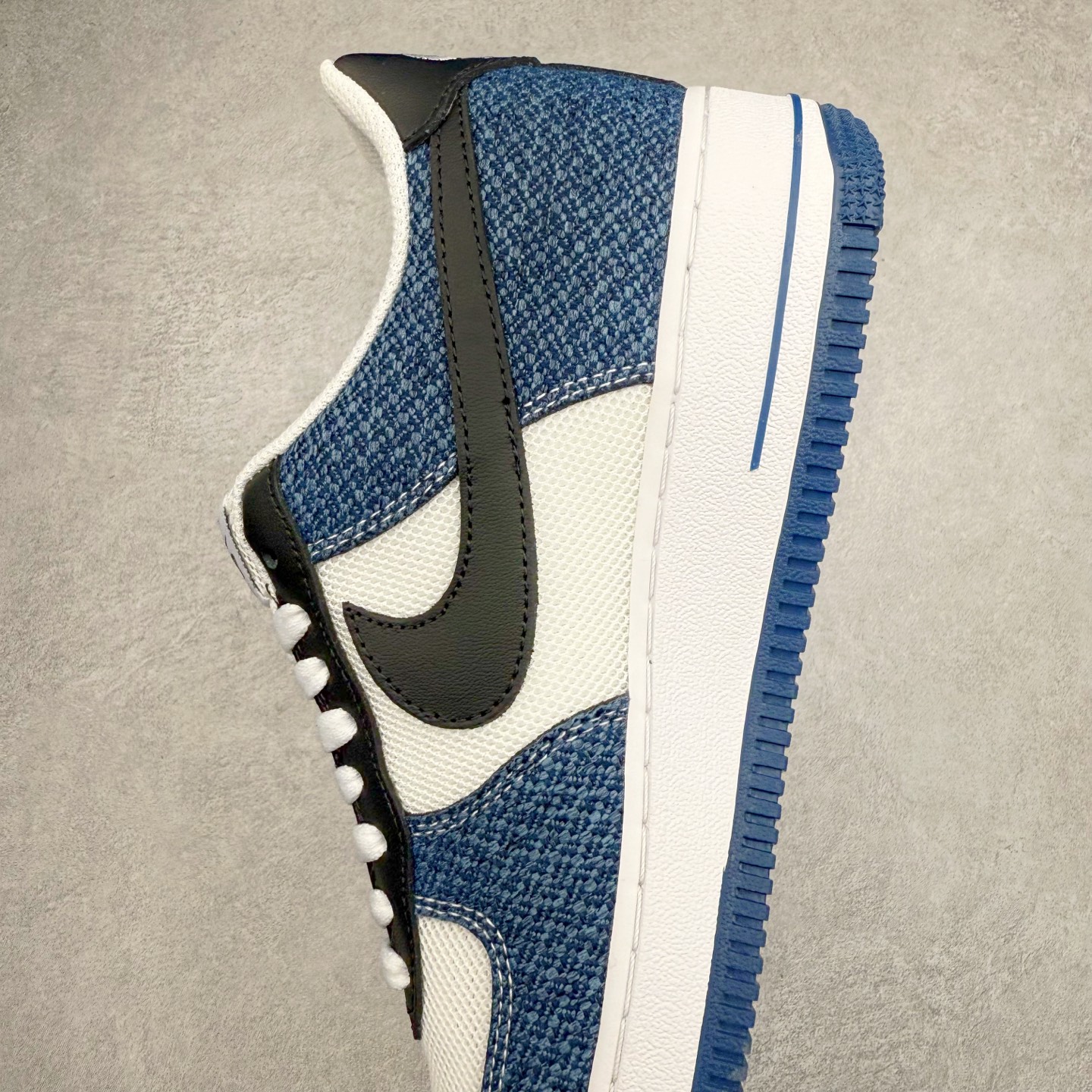 图片[7]-NK Air Force 1´07 Low 空军一号低帮百搭休闲运动板鞋 ZH0316-089 柔软、弹性十足的缓震性能和出色的中底设计 横跨复古与现代的外型结合 造就出风靡全球 三十多年的Force 1 直到今天还深受青睐 实拍调校N版已经零色差零失真 百分百还原实物色彩所见即所得 不存在货不对板色差等低级问题 选购参考实物拍摄 不混卖不参货 只用心做好货严格选品 承诺混一赔十 尺码：36 36.5 37.5 38 38.5 39 40 40.5 41 42 42.5 43 44 44.5 45-选品中心