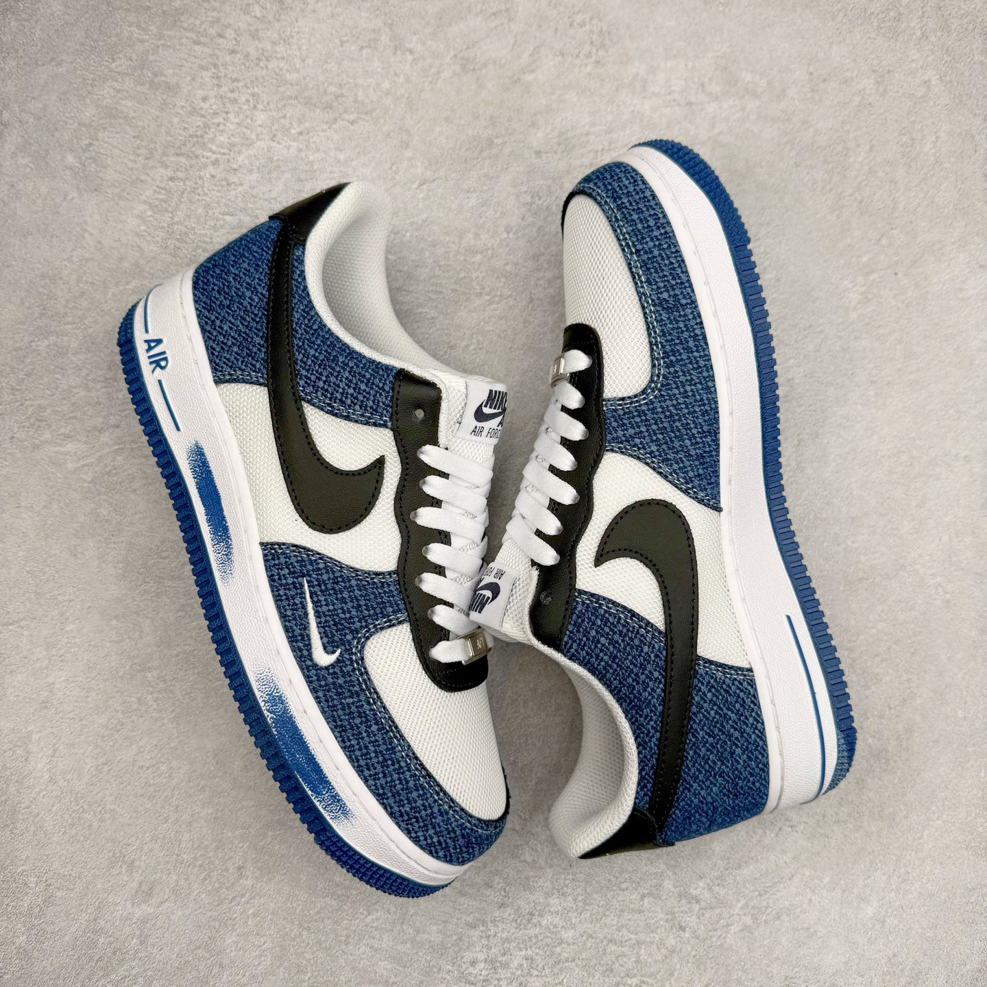 图片[3]-NK Air Force 1´07 Low 空军一号低帮百搭休闲运动板鞋 ZH0316-089 柔软、弹性十足的缓震性能和出色的中底设计 横跨复古与现代的外型结合 造就出风靡全球 三十多年的Force 1 直到今天还深受青睐 实拍调校N版已经零色差零失真 百分百还原实物色彩所见即所得 不存在货不对板色差等低级问题 选购参考实物拍摄 不混卖不参货 只用心做好货严格选品 承诺混一赔十 尺码：36 36.5 37.5 38 38.5 39 40 40.5 41 42 42.5 43 44 44.5 45-选品中心