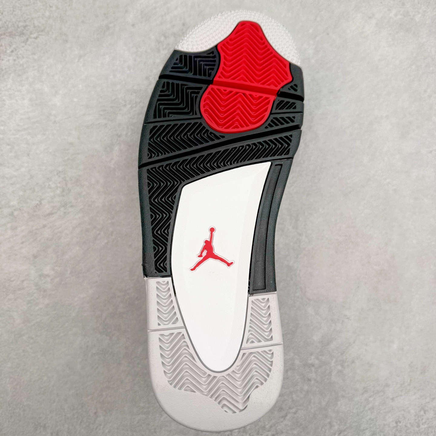 图片[9]-＃S版特价福利 Air Jordan AJ4 Retro 系列 大厂出品 原纸板楦头开发 完美鞋型匹配公司货 正确TPU鞋舌锁扣 乳胶鞋垫 最新原厂底模 大底卡色咬花完美 鞋柜必备鞋款 终端现货供应 尺码：36 36.5 37.5 38 38.5 39 40 40.5 41 42 42.5 43 44 44.5 45 46 47.5-选品中心