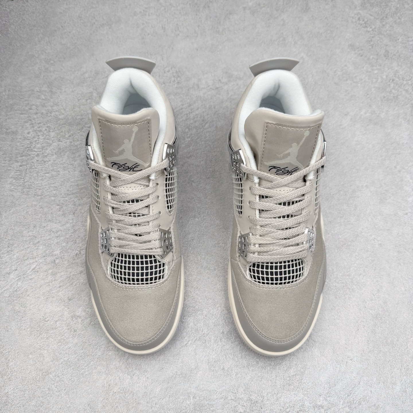 图片[2]-＃S版特价福利 Air Jordan AJ4 Retro 系列 大厂出品 原纸板楦头开发 完美鞋型匹配公司货 正确TPU鞋舌锁扣 乳胶鞋垫 最新原厂底模 大底卡色咬花完美 鞋柜必备鞋款 终端现货供应 尺码：36 36.5 37.5 38 38.5 39 40 40.5 41 42 42.5 43 44 44.5 45 46 47.5-选品中心