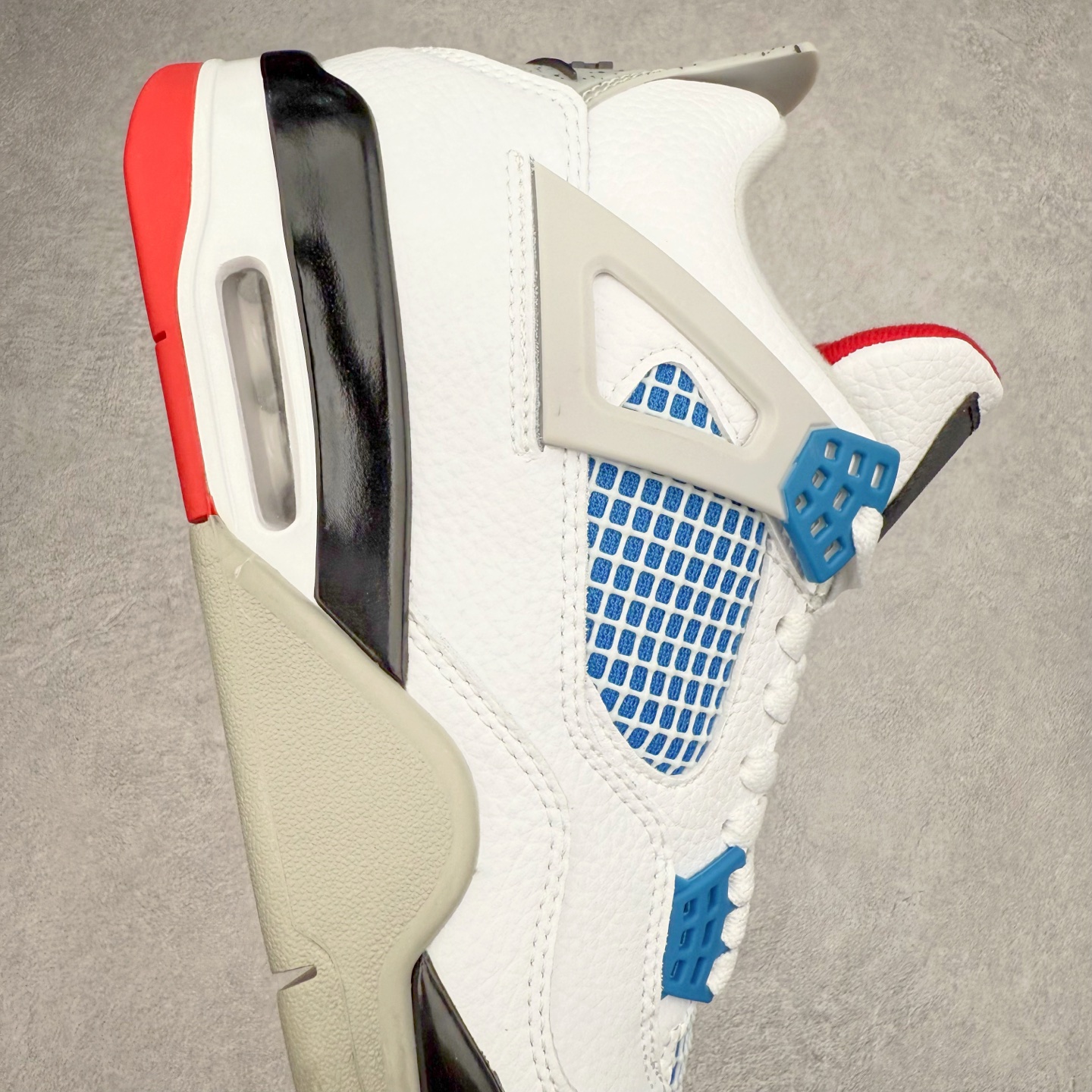 图片[6]-＃S版特价福利 Air Jordan AJ4 Retro 系列 大厂出品 原纸板楦头开发 完美鞋型匹配公司货 正确TPU鞋舌锁扣 乳胶鞋垫 最新原厂底模 大底卡色咬花完美 鞋柜必备鞋款 终端现货供应 尺码：36 36.5 37.5 38 38.5 39 40 40.5 41 42 42.5 43 44 44.5 45 46 47.5-选品中心