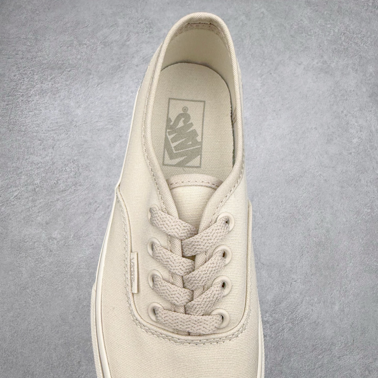 图片[5]-Vans Authentic 经典米色 万斯官方 舒适简约时尚低帮帆布鞋 炎炎夏日配上一双冰淇淋色帆布鞋 打造复古街感 简约出型 货号：VN000BW5CCZ 尺码：35 36 36.5 37 38 38.5 39 40 40.5 41 42 42.5 43 44-选品中心