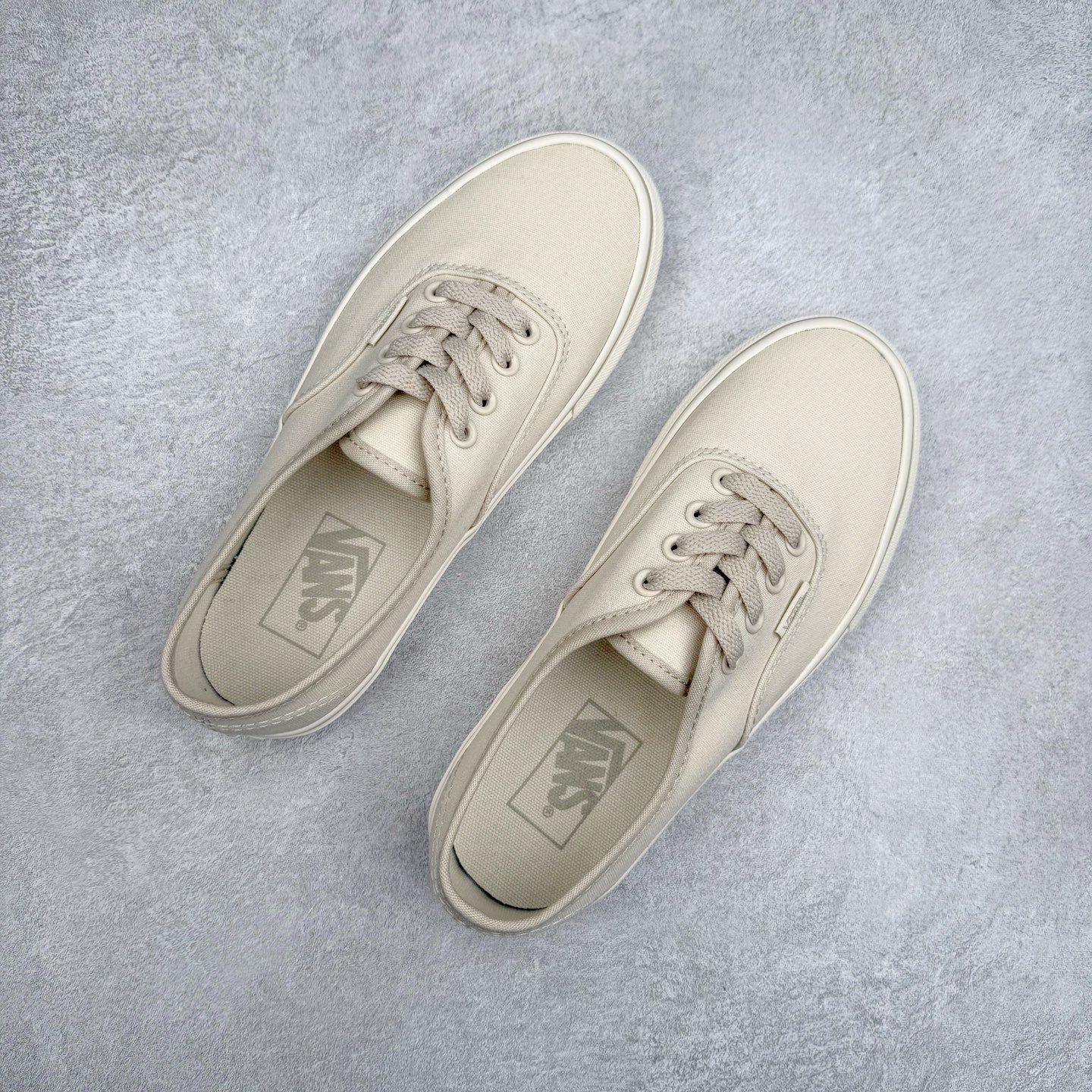 图片[3]-Vans Authentic 经典米色 万斯官方 舒适简约时尚低帮帆布鞋 炎炎夏日配上一双冰淇淋色帆布鞋 打造复古街感 简约出型 货号：VN000BW5CCZ 尺码：35 36 36.5 37 38 38.5 39 40 40.5 41 42 42.5 43 44-选品中心