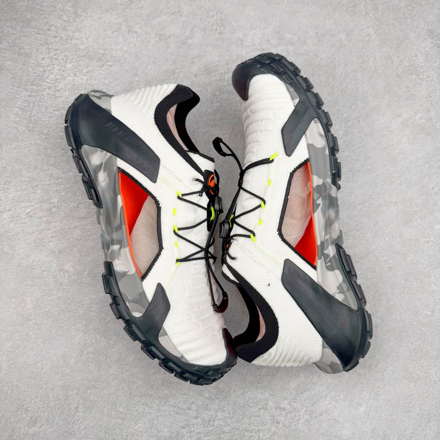 图片[3]-MAMMUT猛犸象 Hueco Knit 2 登山靴多功能鞋履 独立私模 顶级复刻百分百还原# 应用BASE FIT 2.0专利技术 拥有优越的抓地力、护趾力和运动缓冲功能 可折叠鞋跟 透气针织鞋面 适合春夏与初秋季节的设计 即刻\\\”履\\\”行出发 尺码：36 36.5 37.5 38 38.5 39 40 40.5 41 42 42.5 43 44 44.5 45 46-选品中心