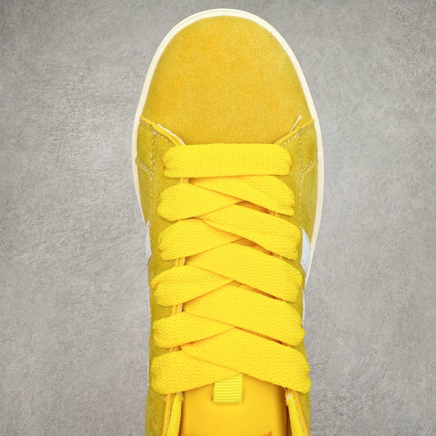 图片[4]-ADGRAND COURT ALPHA 三叶草休闲复古运动板鞋 经典侧面三道杠和鞋舌三道杠的标示彰显其身份 承载青春情怀的板鞋 品牌辨识度清晰 舒适百搭防滑耐磨 尺码：36 36.5 37.5 38 38.5 39 40 40.5 41 42 42.5 43 44 44.5 45-选品中心