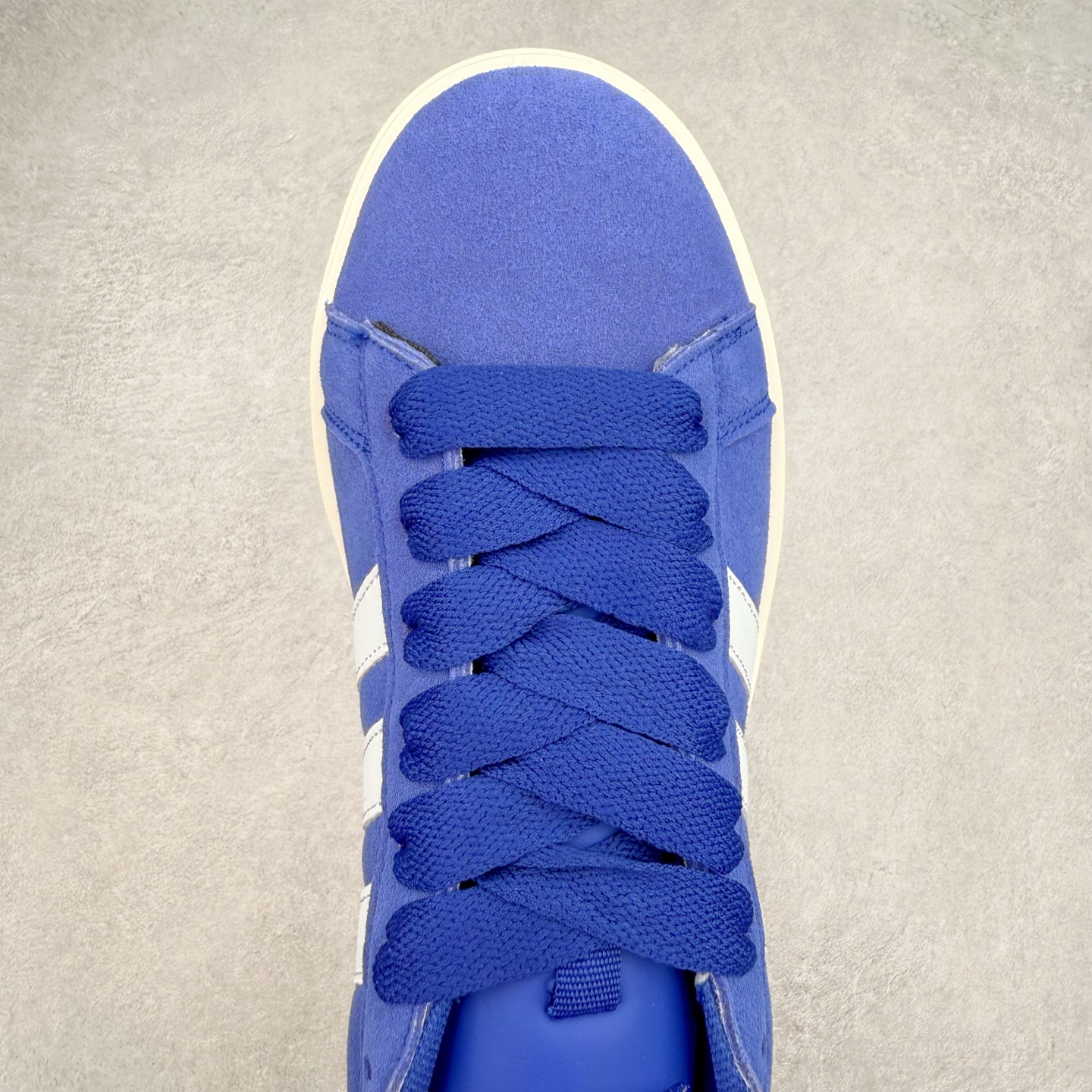 图片[4]-ADGRAND COURT ALPHA 三叶草休闲复古运动板鞋 经典侧面三道杠和鞋舌三道杠的标示彰显其身份 承载青春情怀的板鞋 品牌辨识度清晰 舒适百搭防滑耐磨 尺码：36 36.5 37.5 38 38.5 39 40 40.5 41 42 42.5 43 44 44.5 45-选品中心