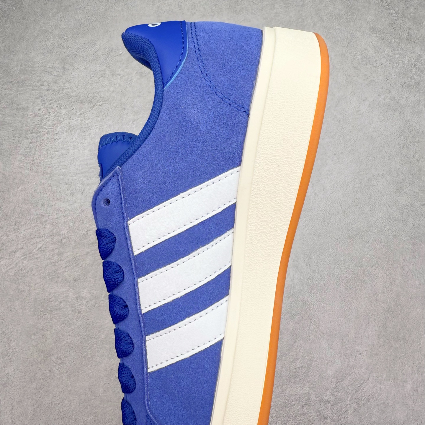 图片[7]-ADGRAND COURT ALPHA 三叶草休闲复古运动板鞋 经典侧面三道杠和鞋舌三道杠的标示彰显其身份 承载青春情怀的板鞋 品牌辨识度清晰 舒适百搭防滑耐磨 尺码：36 36.5 37.5 38 38.5 39 40 40.5 41 42 42.5 43 44 44.5 45-选品中心