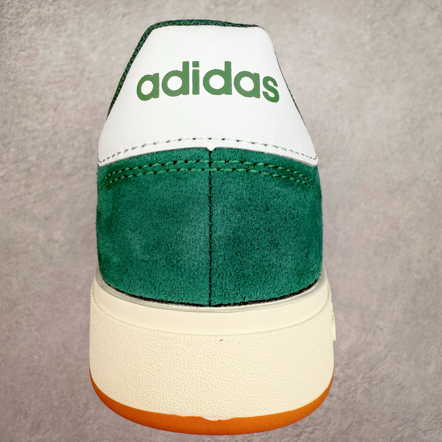 图片[8]-ADGRAND COURT ALPHA 三叶草休闲复古运动板鞋 经典侧面三道杠和鞋舌三道杠的标示彰显其身份 承载青春情怀的板鞋 品牌辨识度清晰 舒适百搭防滑耐磨 尺码：36 36.5 37.5 38 38.5 39 40 40.5 41 42 42.5 43 44 44.5 45-选品中心