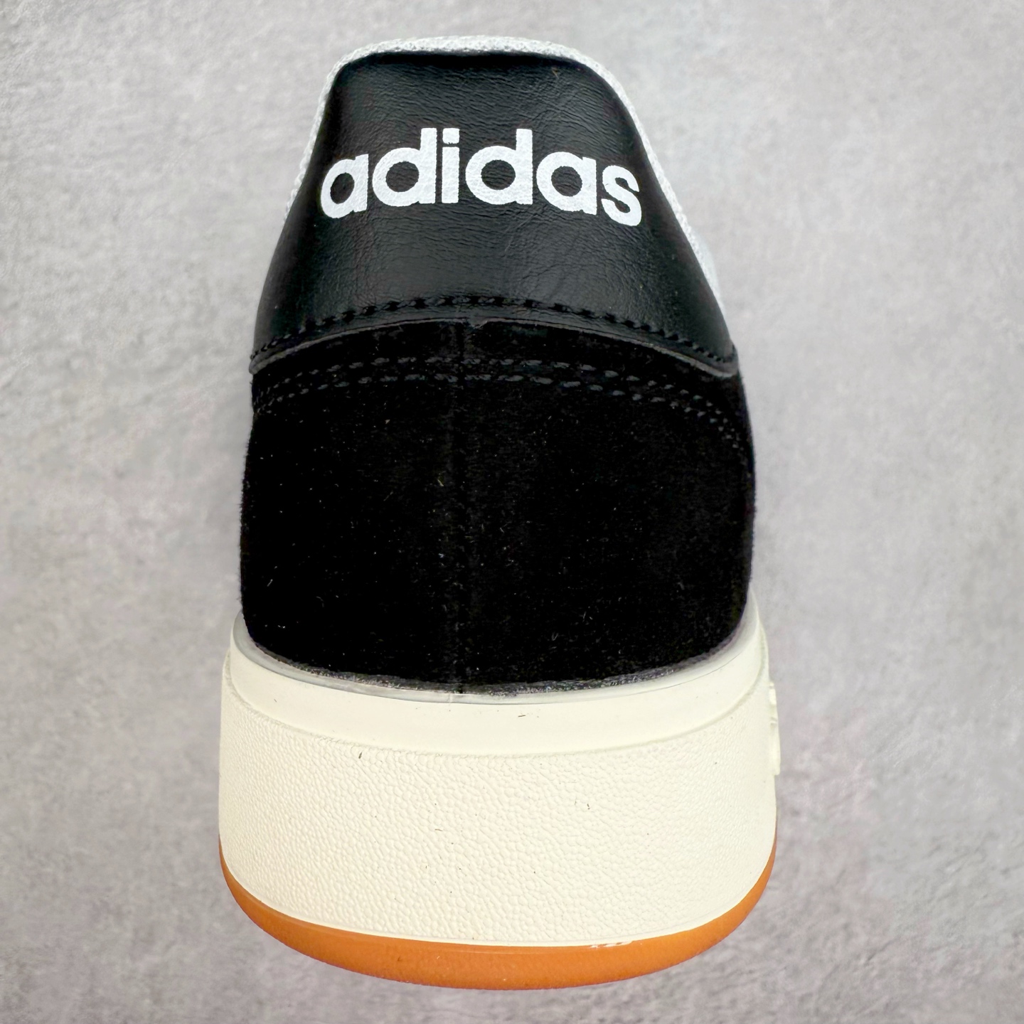 图片[8]-ADGRAND COURT ALPHA 三叶草休闲复古运动板鞋 经典侧面三道杠和鞋舌三道杠的标示彰显其身份 承载青春情怀的板鞋 品牌辨识度清晰 舒适百搭防滑耐磨 尺码：36 36.5 37.5 38 38.5 39 40 40.5 41 42 42.5 43 44 44.5 45-选品中心