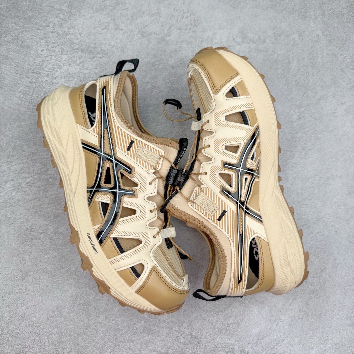 图片[3]-Asics Gel-Sonoma SE 亚瑟士溯溪鞋涉水鞋洞洞鞋 舒适日常休闲百搭防滑低帮户外徒步舒适随行跑步鞋 无界 路更远 今夏必备 颠覆认知 包裹性超强 脚感非常之舒适 侧面镂空设计 透气性极佳 让微风灌入足底 为沸腾夏日注入清爽能量防滑效果也不错 颜值与性能兼备 各平台实体疯狂种草首选 尺码：36 37.5 38 39 40 40.5 41.5 42 42.5 43.5 44 45 46-选品中心