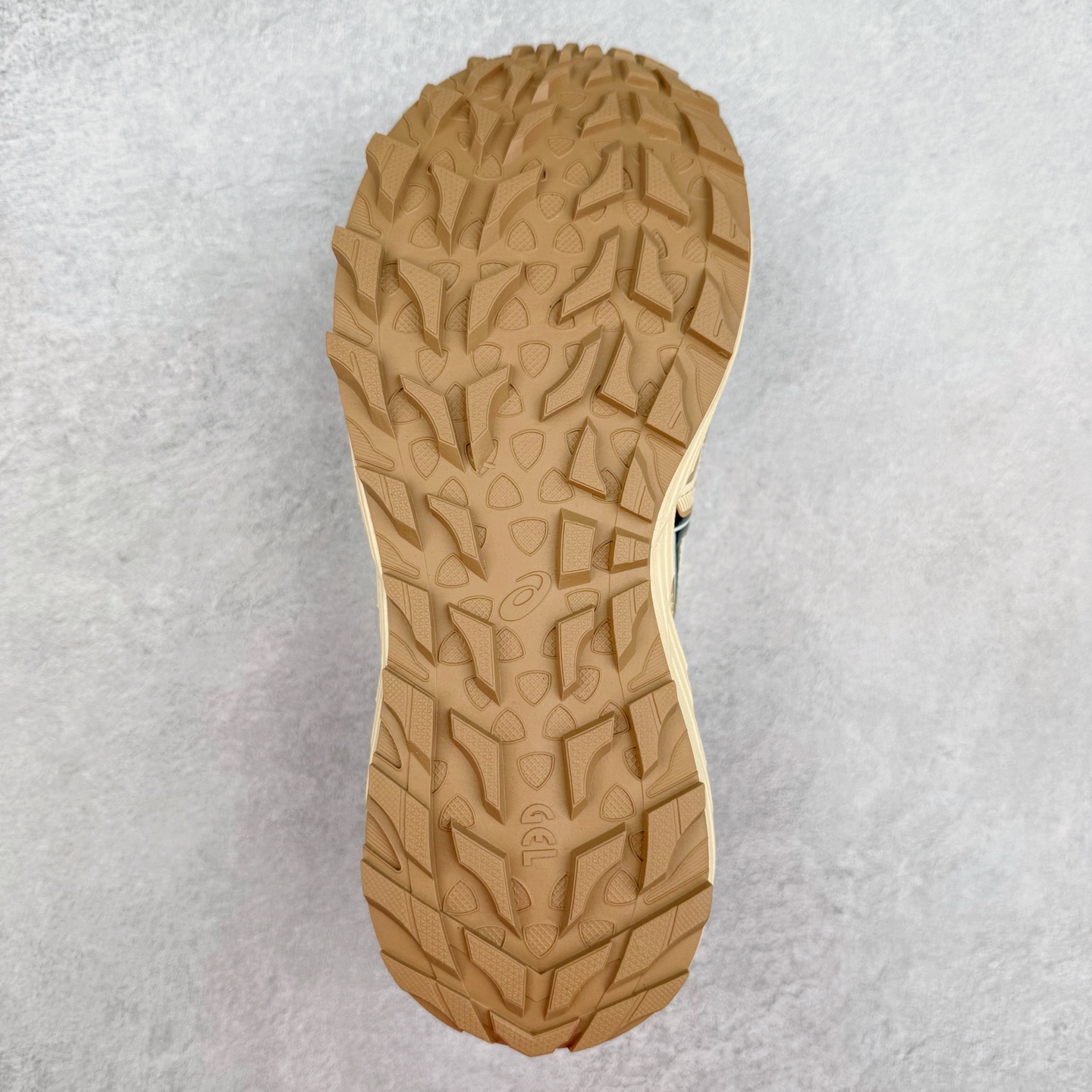 图片[9]-Asics Gel-Sonoma SE 亚瑟士溯溪鞋涉水鞋洞洞鞋 舒适日常休闲百搭防滑低帮户外徒步舒适随行跑步鞋 无界 路更远 今夏必备 颠覆认知 包裹性超强 脚感非常之舒适 侧面镂空设计 透气性极佳 让微风灌入足底 为沸腾夏日注入清爽能量防滑效果也不错 颜值与性能兼备 各平台实体疯狂种草首选 尺码：36 37.5 38 39 40 40.5 41.5 42 42.5 43.5 44 45 46-选品中心