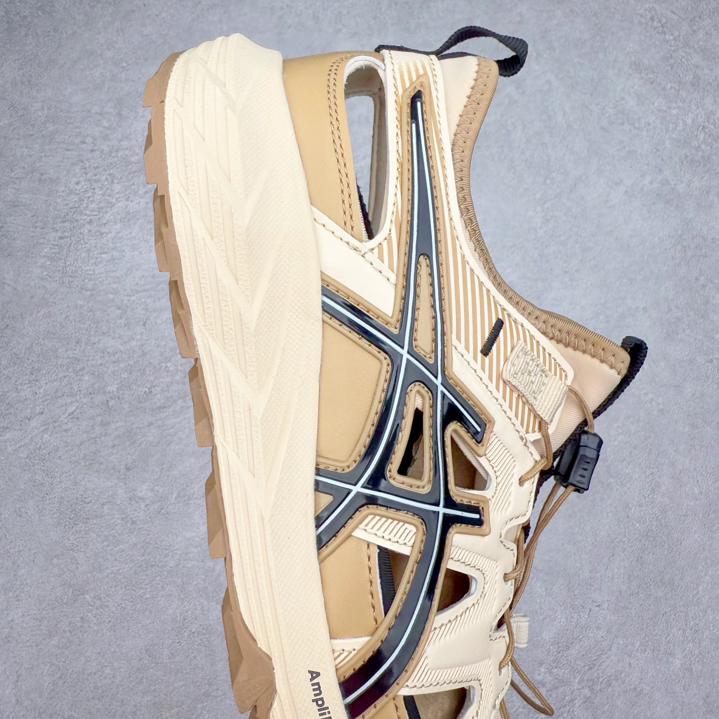 图片[6]-Asics Gel-Sonoma SE 亚瑟士溯溪鞋涉水鞋洞洞鞋 舒适日常休闲百搭防滑低帮户外徒步舒适随行跑步鞋 无界 路更远 今夏必备 颠覆认知 包裹性超强 脚感非常之舒适 侧面镂空设计 透气性极佳 让微风灌入足底 为沸腾夏日注入清爽能量防滑效果也不错 颜值与性能兼备 各平台实体疯狂种草首选 尺码：36 37.5 38 39 40 40.5 41.5 42 42.5 43.5 44 45 46-选品中心