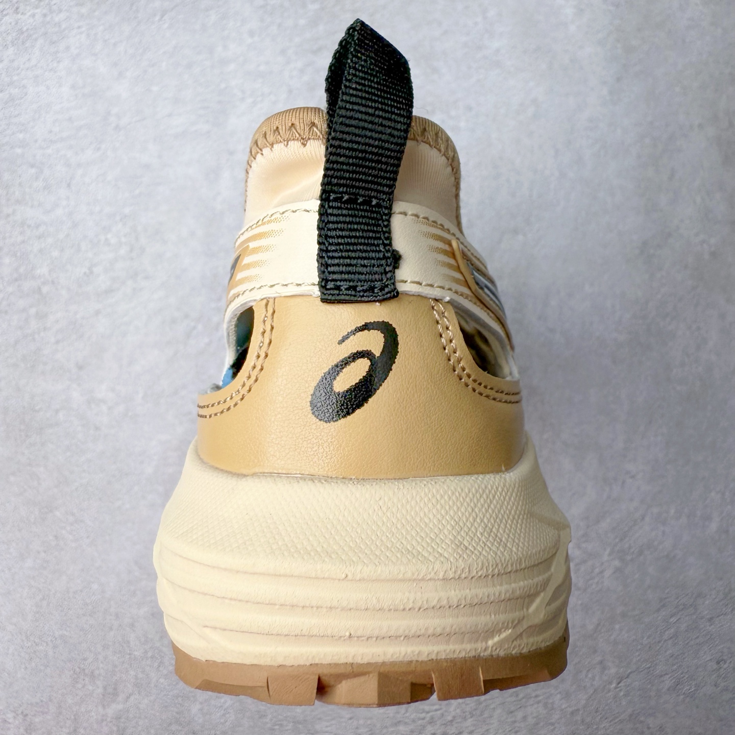 图片[8]-Asics Gel-Sonoma SE 亚瑟士溯溪鞋涉水鞋洞洞鞋 舒适日常休闲百搭防滑低帮户外徒步舒适随行跑步鞋 无界 路更远 今夏必备 颠覆认知 包裹性超强 脚感非常之舒适 侧面镂空设计 透气性极佳 让微风灌入足底 为沸腾夏日注入清爽能量防滑效果也不错 颜值与性能兼备 各平台实体疯狂种草首选 尺码：36 37.5 38 39 40 40.5 41.5 42 42.5 43.5 44 45 46-选品中心