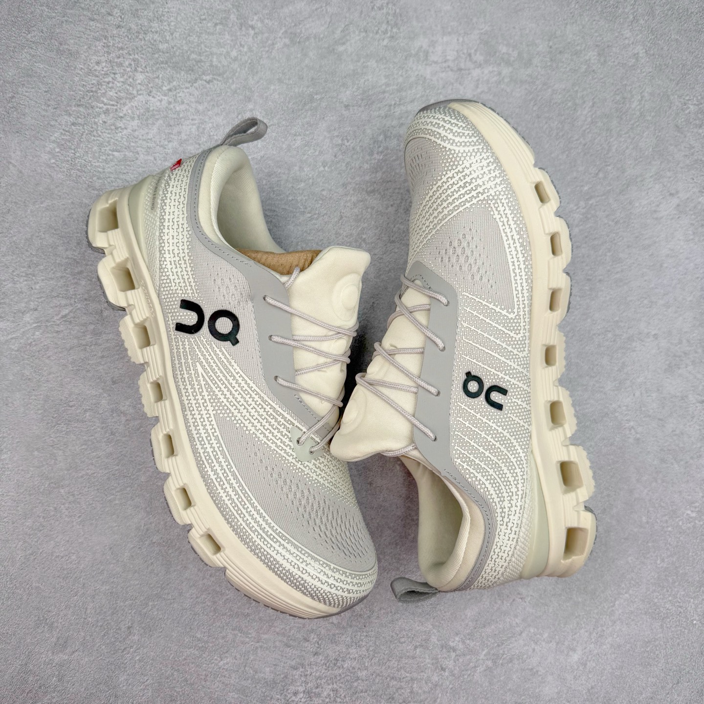 图片[3]-On Cloud X Z5 昂跑减震生活休闲鞋 此运动品牌 开创于2010年 缓震着陆、强效回弹、轻柔质感的设计构思始终是ON研制关键 与此同时基于“为全球提供革新性的跑步感受”信念 陆续推出了多款跑鞋及其以专业运动人体跑步工程学为设计关键的功能性跑步服饰设备 让跑者不费力气地畅快畅跑 尺码：36 36.5 37.5 38 38.5 39 40 40.5 41 42 42.5 43 44 44.5 45-选品中心