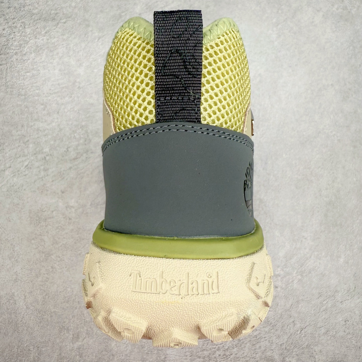 图片[8]-Timberland Greenstride Motion 6 添柏岚防滑耐磨低帮户外功能鞋 简约大方的造型设计，给人以随性休闲的时尚格调，穿着舒适轻便，运动灵活自如，满足日常个性穿搭。Timberland户外品牌最早成立于1918年的美国波士顿，它的成功故事就从第一双防水皮靴Yellow Boots开始。这双具备完全防水机能的靴子瞬间广受好评，他那独创又不失古典的款式，以及大胆使用黄色的崭新风格，吸引了广大消费者的目光。现今仍不改其原有风貌的这双黄靴，就是火遍全球的“大黄靴”。Timberland的高端工艺、实穿耐用等特点让他拥有绝对鞋界地位。尺码：40 41 41.5 42 43 43.5 44 44.5 45 45.5 46-选品中心