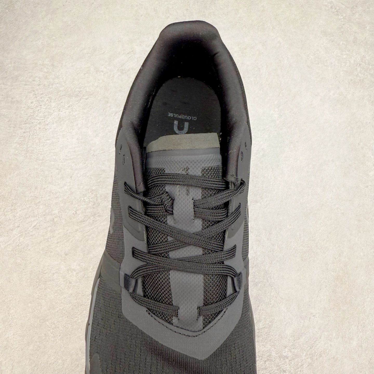 图片[5]-On Cloudflow 昂跑减震生活休闲鞋 此运动品牌 开创于2010年 缓震着陆、强效回弹、轻柔质感的设计构思始终是ON研制关键 与此同时基于“为全球提供革新性的跑步感受”信念 陆续推出了多款跑鞋及其以专业运动人体跑步工程学为设计关键的功能性跑步服饰设备 让跑者不费力气地畅快畅跑 尺码：36 36.5 37.5 38 38.5 39 40 40.5 41 42 42.5 43 44 44.5 45-选品中心