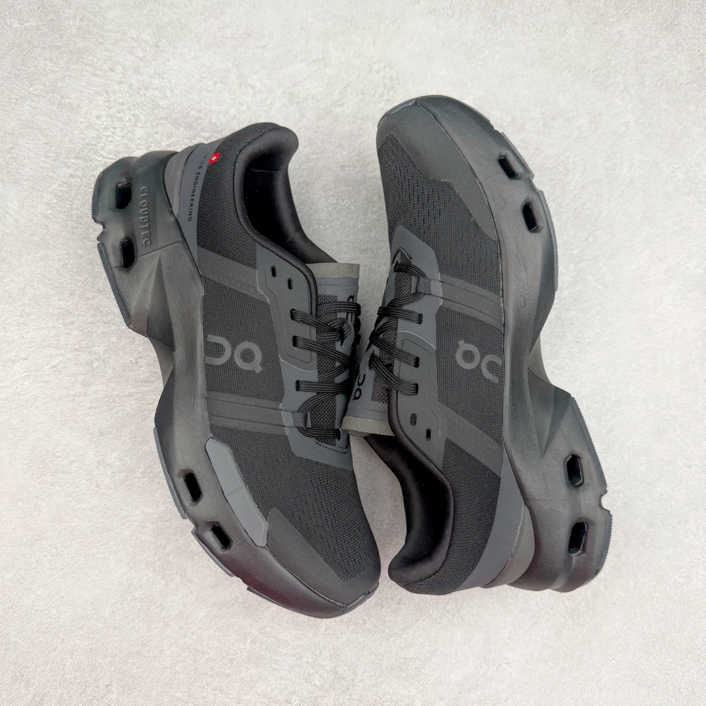 图片[3]-On Cloudflow 昂跑减震生活休闲鞋 此运动品牌 开创于2010年 缓震着陆、强效回弹、轻柔质感的设计构思始终是ON研制关键 与此同时基于“为全球提供革新性的跑步感受”信念 陆续推出了多款跑鞋及其以专业运动人体跑步工程学为设计关键的功能性跑步服饰设备 让跑者不费力气地畅快畅跑 尺码：36 36.5 37.5 38 38.5 39 40 40.5 41 42 42.5 43 44 44.5 45-选品中心