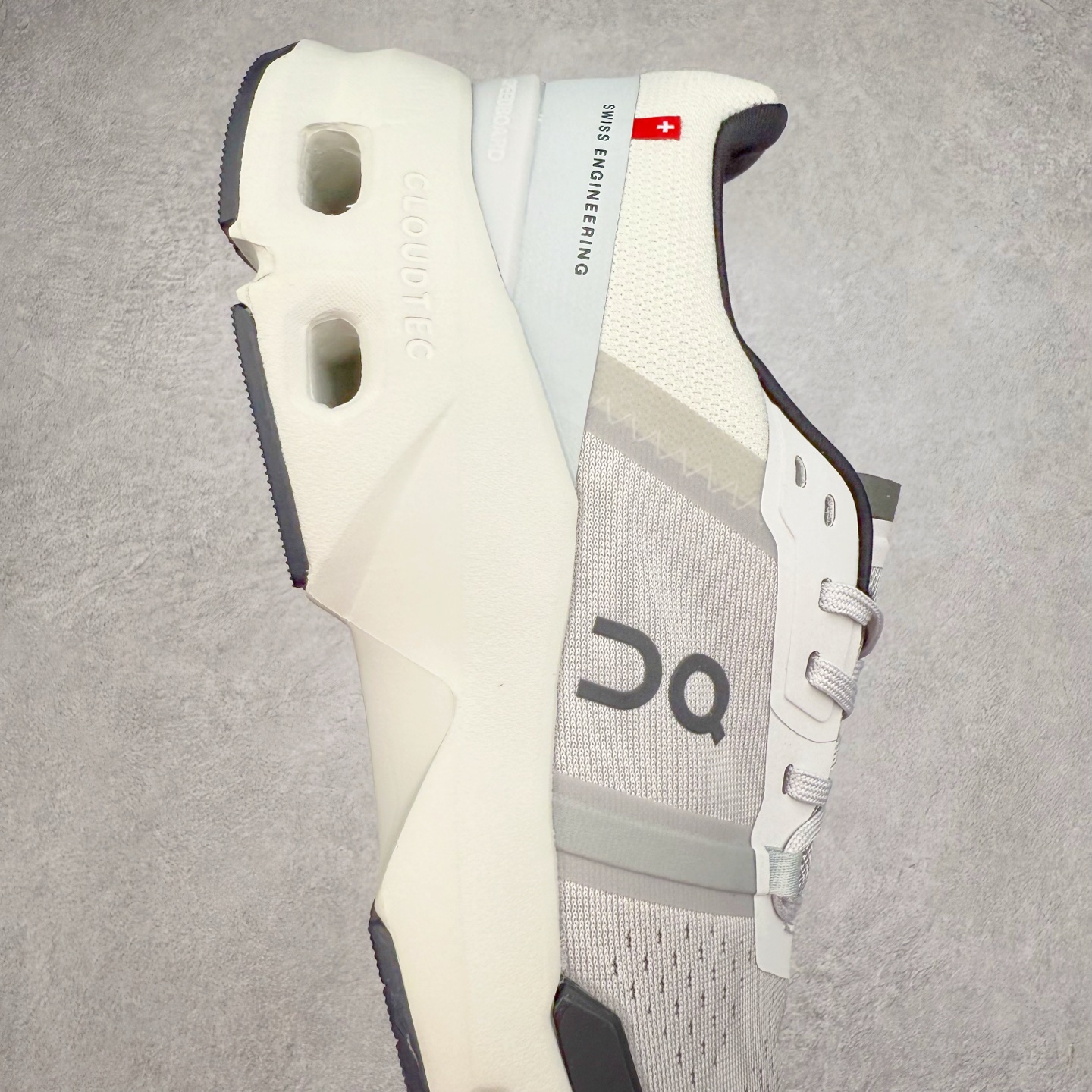 图片[6]-On Cloudflow 昂跑减震生活休闲鞋 此运动品牌 开创于2010年 缓震着陆、强效回弹、轻柔质感的设计构思始终是ON研制关键 与此同时基于“为全球提供革新性的跑步感受”信念 陆续推出了多款跑鞋及其以专业运动人体跑步工程学为设计关键的功能性跑步服饰设备 让跑者不费力气地畅快畅跑 尺码：36 36.5 37.5 38 38.5 39 40 40.5 41 42 42.5 43 44 44.5 45-选品中心